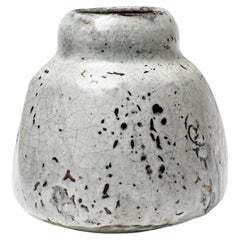 Jarrón de cerámica esmaltada blanca/gris de Gisèle Buthod-Garçon, hacia 1980-1990