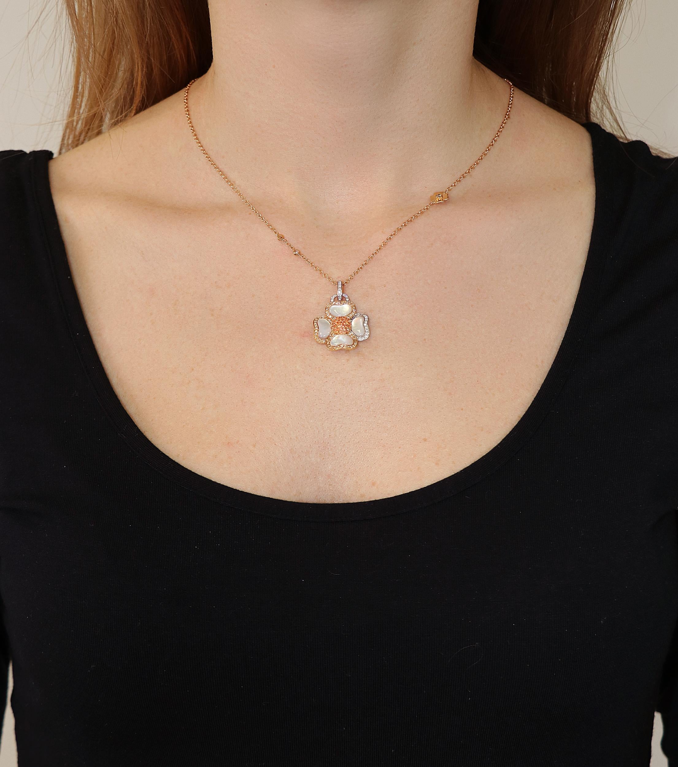 White GSI and Brown Diamonds Orange Sapphires 18 Karat Pink Gold Flower Necklace In New Condition For Sale In Valenza, IT
