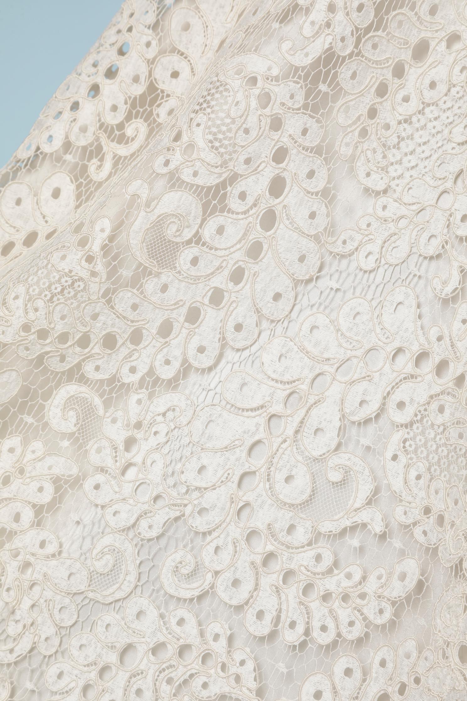 Women's White guipure bustier wedding dress Pierre Balmain Haute-Couture Circa 1950's For Sale