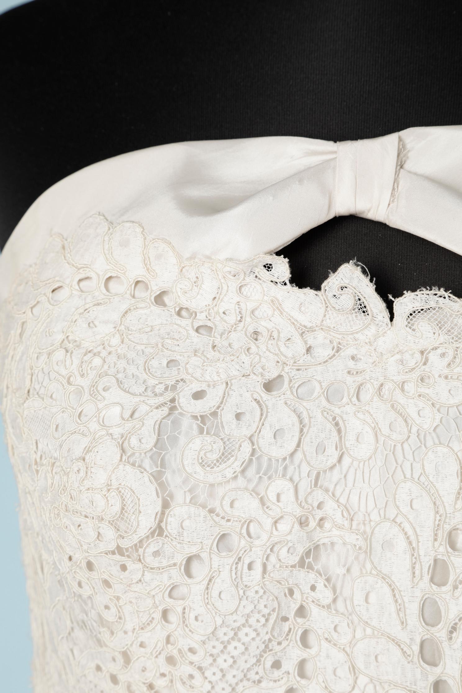 White guipure bustier wedding dress Pierre Balmain Haute-Couture Circa 1950's For Sale 1