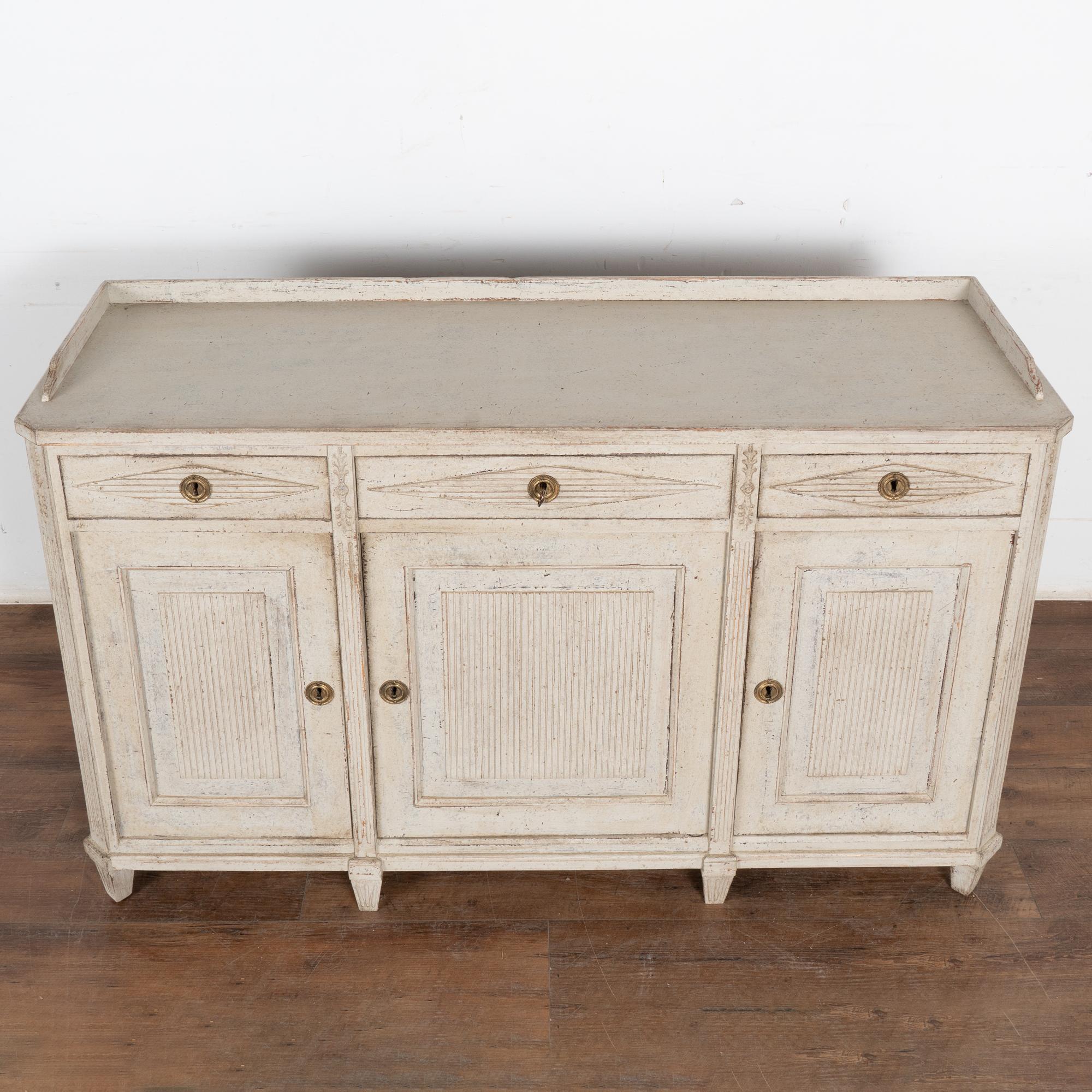 19th Century White Gustavian Sideboard Buffet, Sweden circa 1860-80