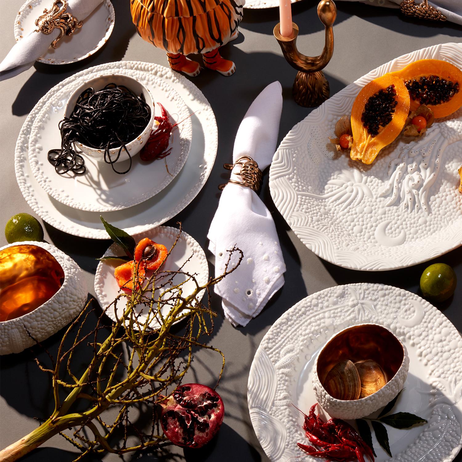 White Haas Mojave Dinnerware Set In New Condition For Sale In Irving, TX
