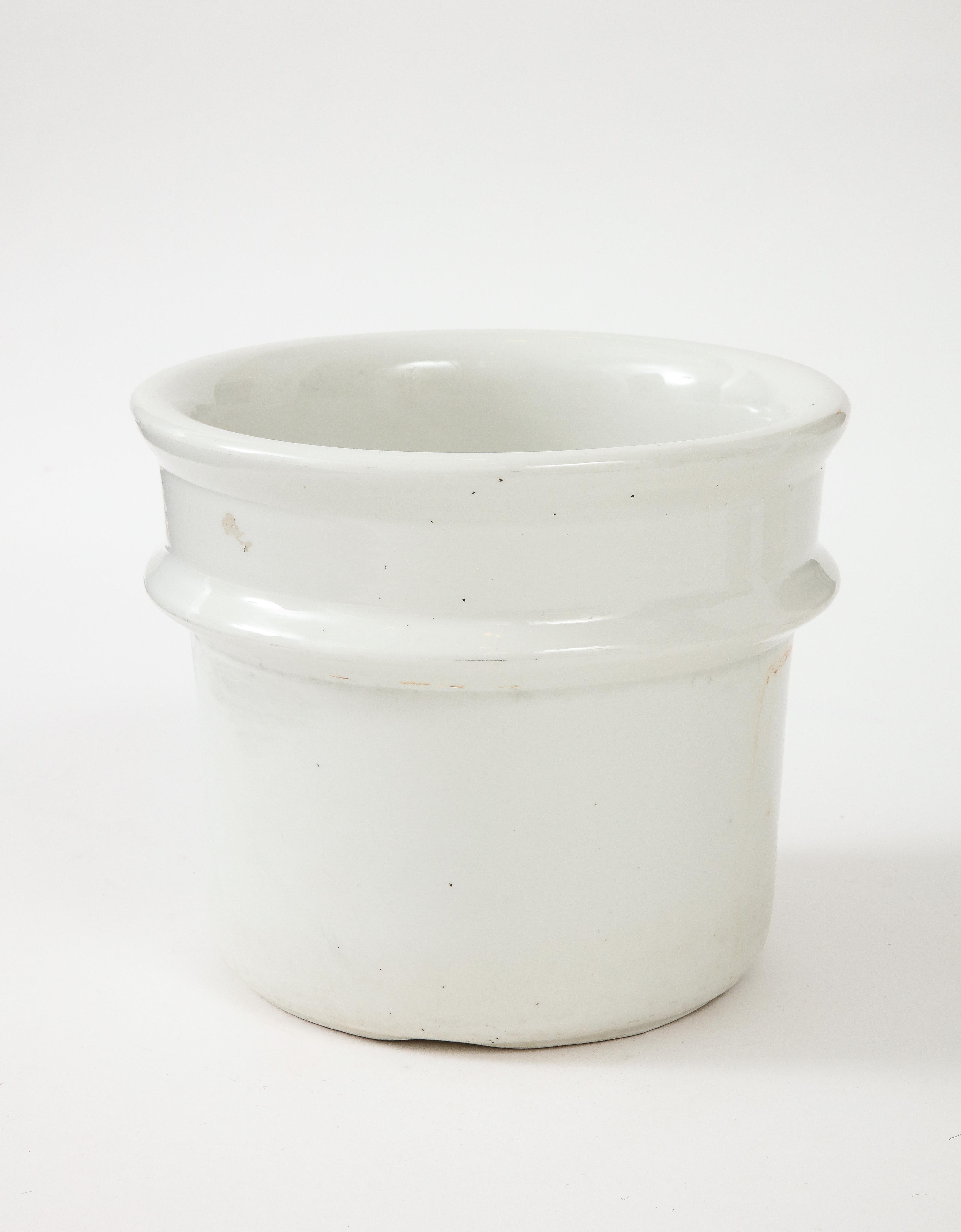 American White 'Hall' Ironware Vessel