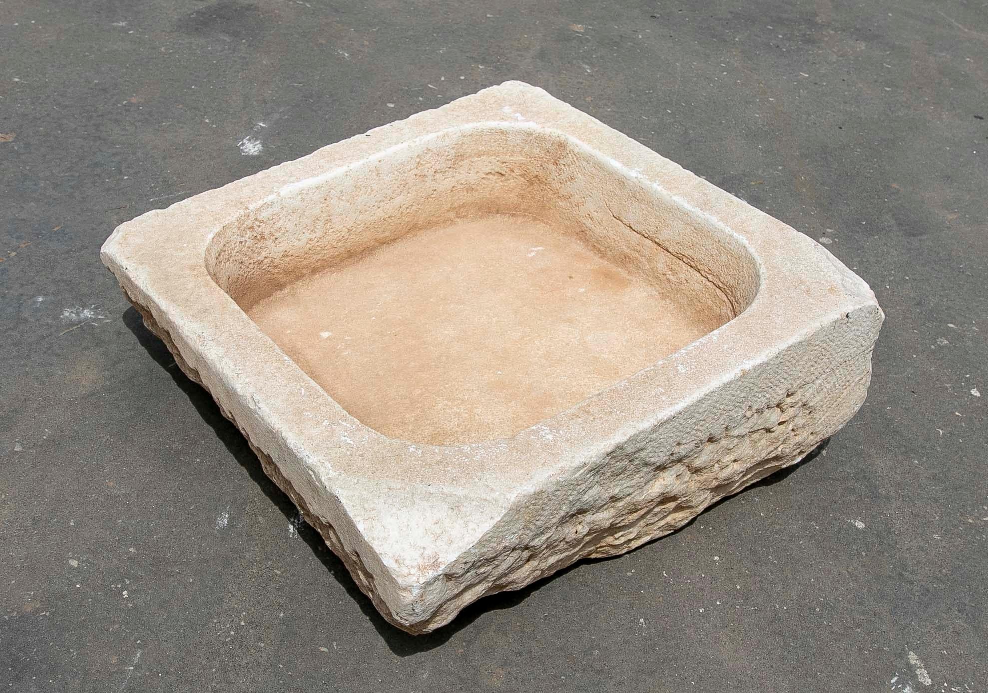 White Hand-Carved Marble Washbasin with One Sink in a Single Block For Sale 4
