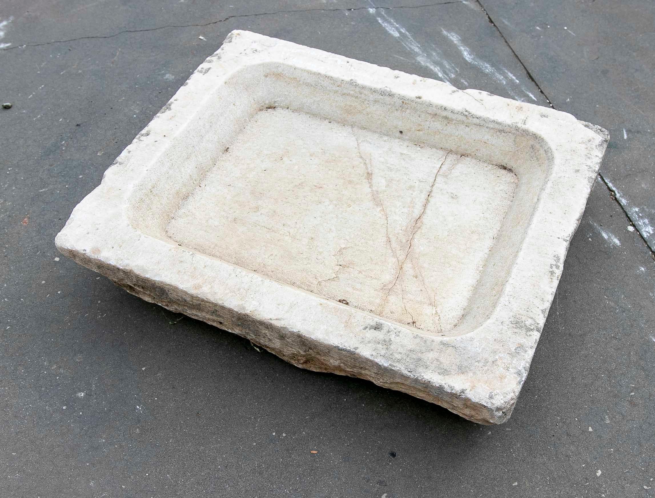 White Hand-Carved Marble Washbasin with One Sink in a Single Block  For Sale 7