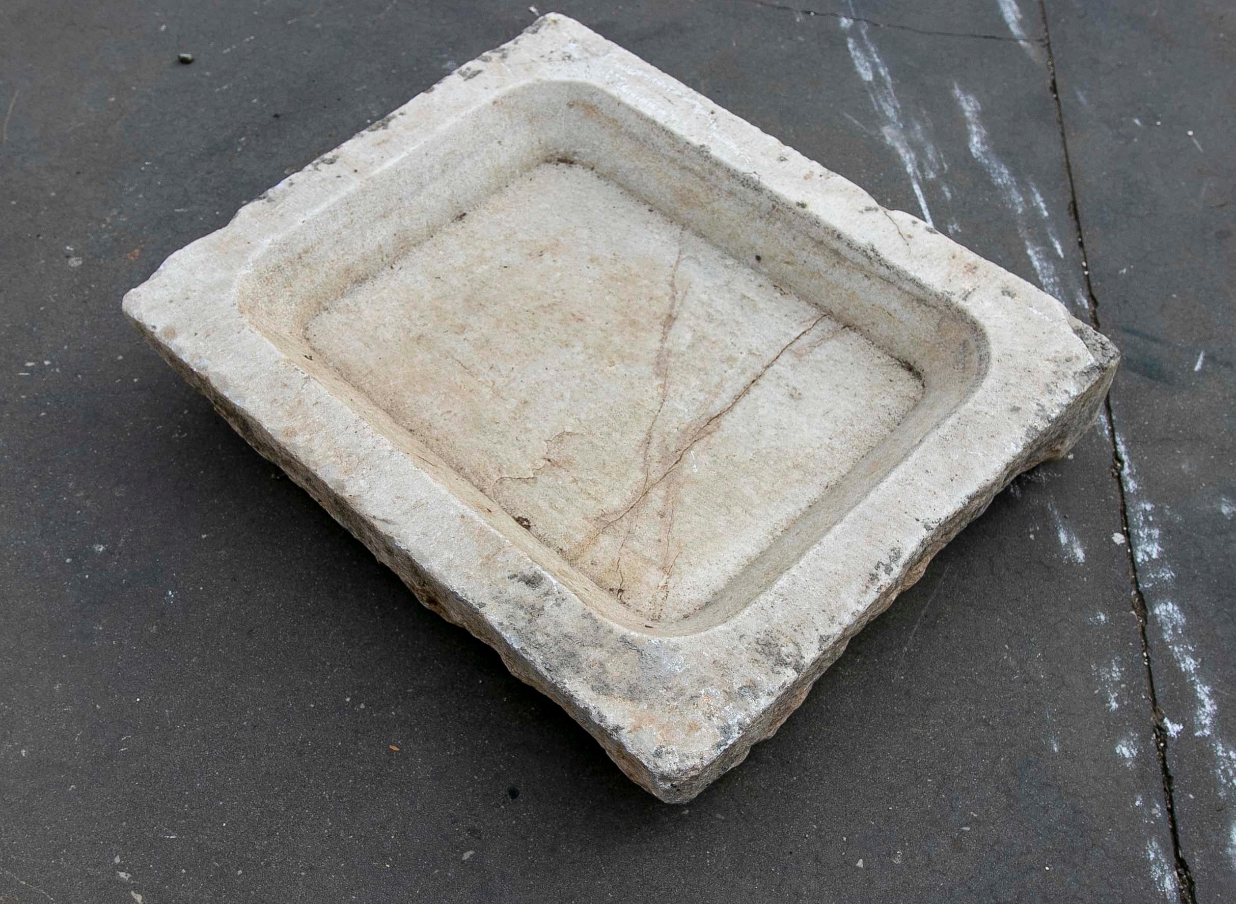 White Hand-Carved Marble Washbasin with One Sink in a Single Block  For Sale 8