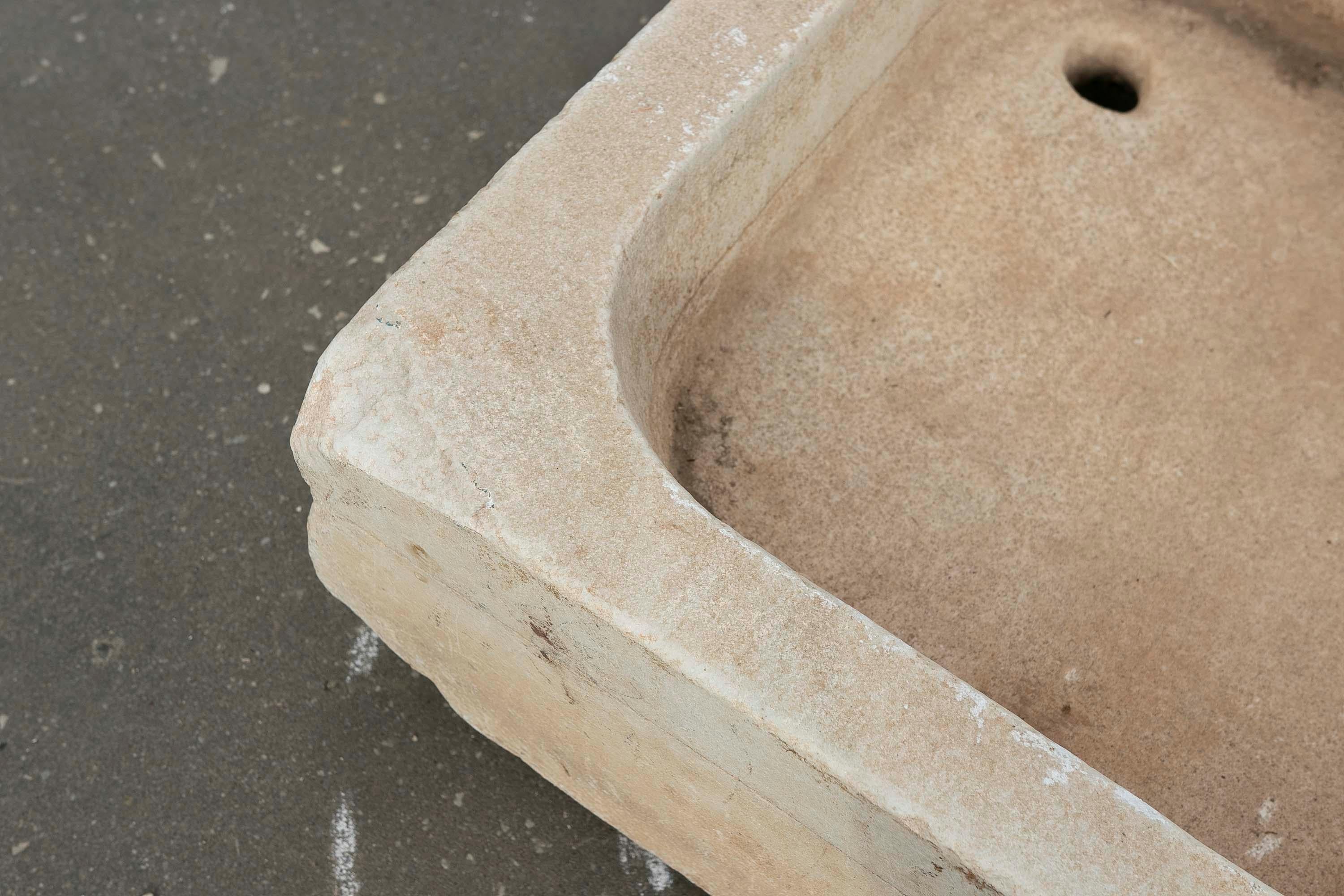 White Hand-Carved Marble Washbasin with One Sink in a Single Block For Sale 10