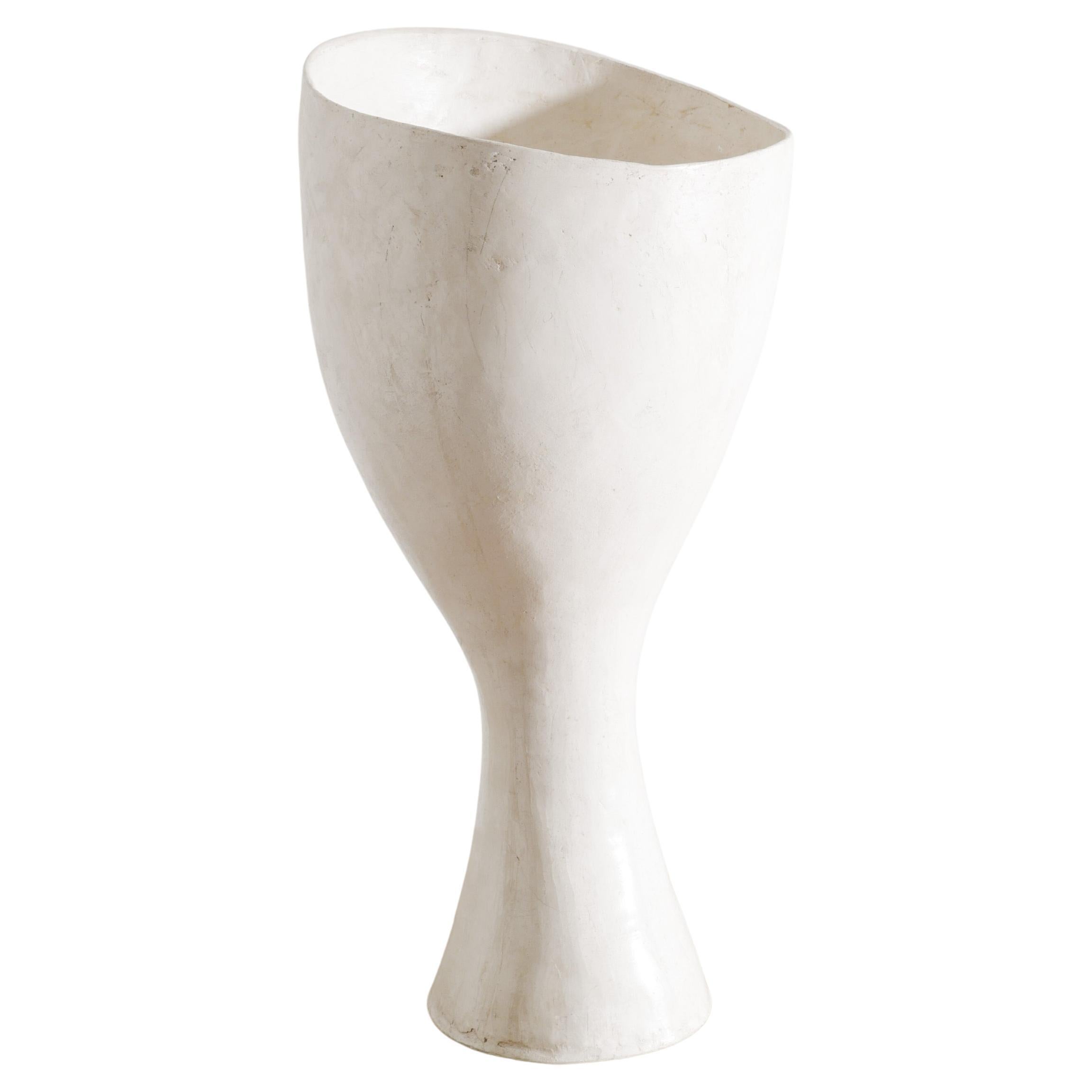 Vaso scultoreo in gesso libero Hand Made bianco di Grillo Demo in vendita