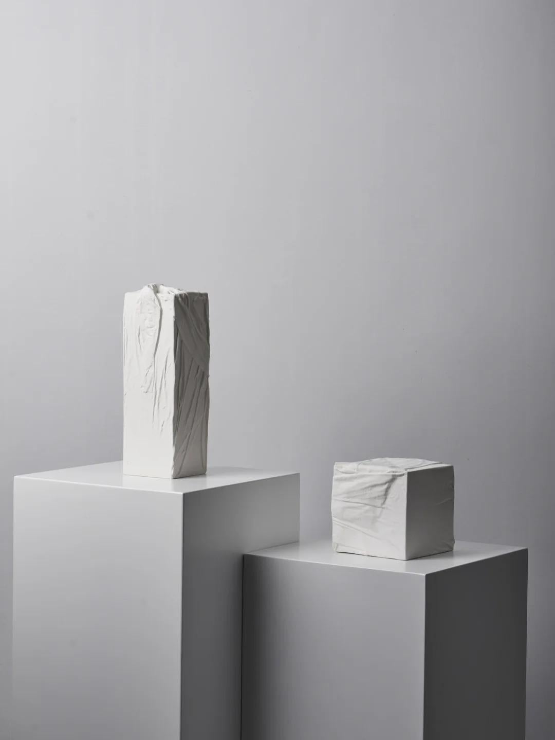 Handcrafted Ceramic Sculpture- 'Package',  with Handcrafted Drapery Texture In New Condition For Sale In 景德镇市, CN