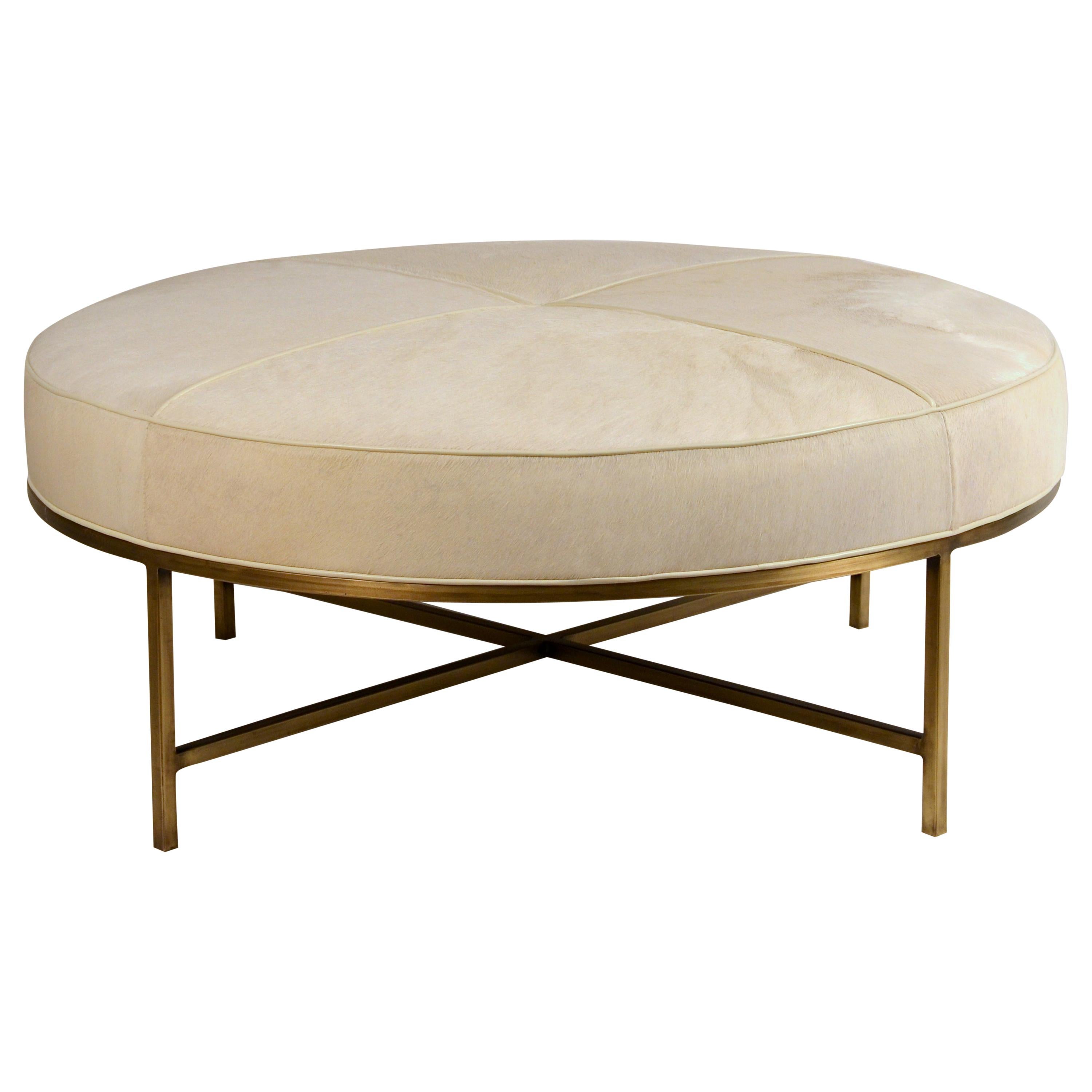 White Hide and Patinated Brass 'Tambour' Ottoman by Design Frères For Sale