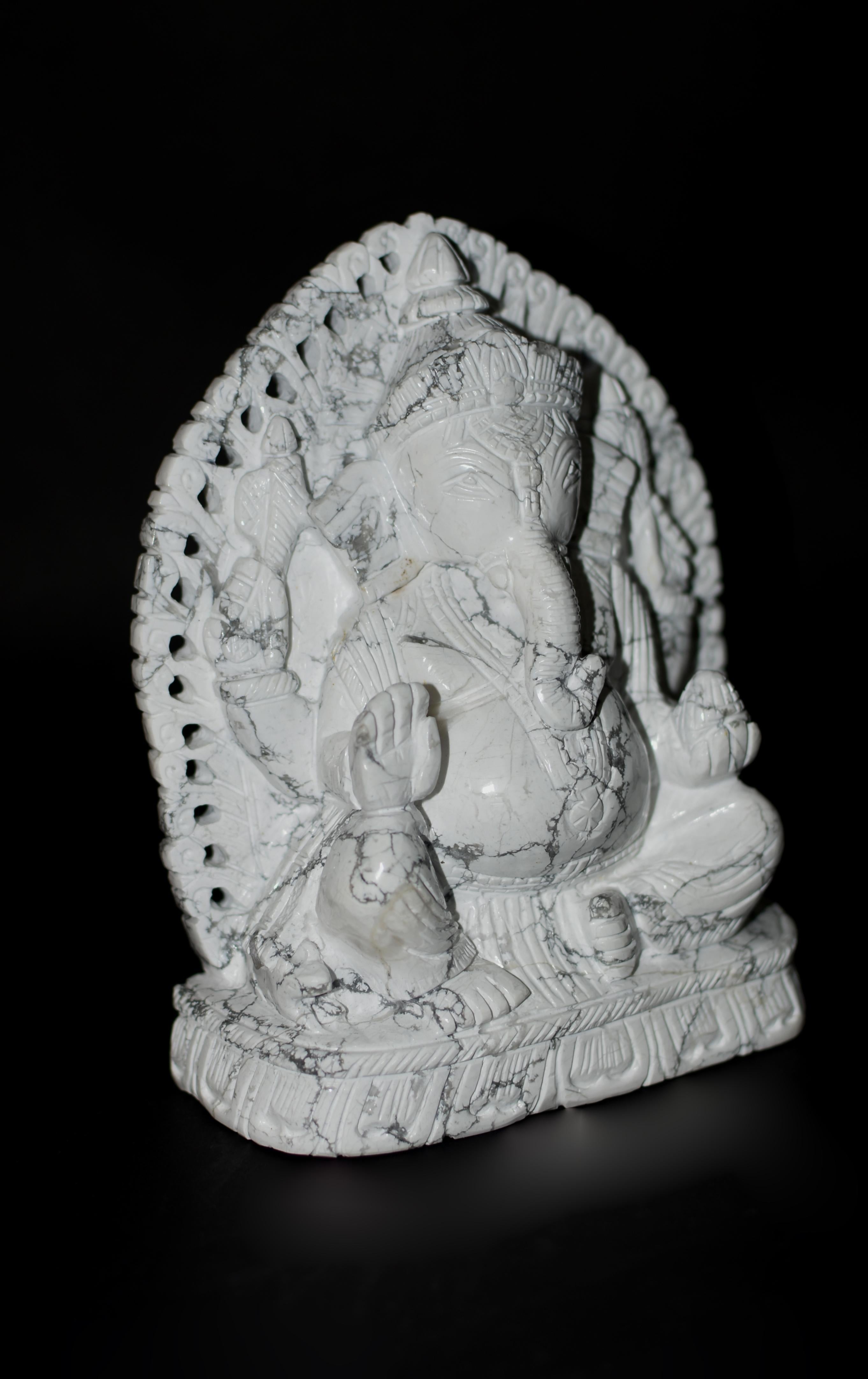 White Howlite Stone Ganesh In Excellent Condition For Sale In Somis, CA