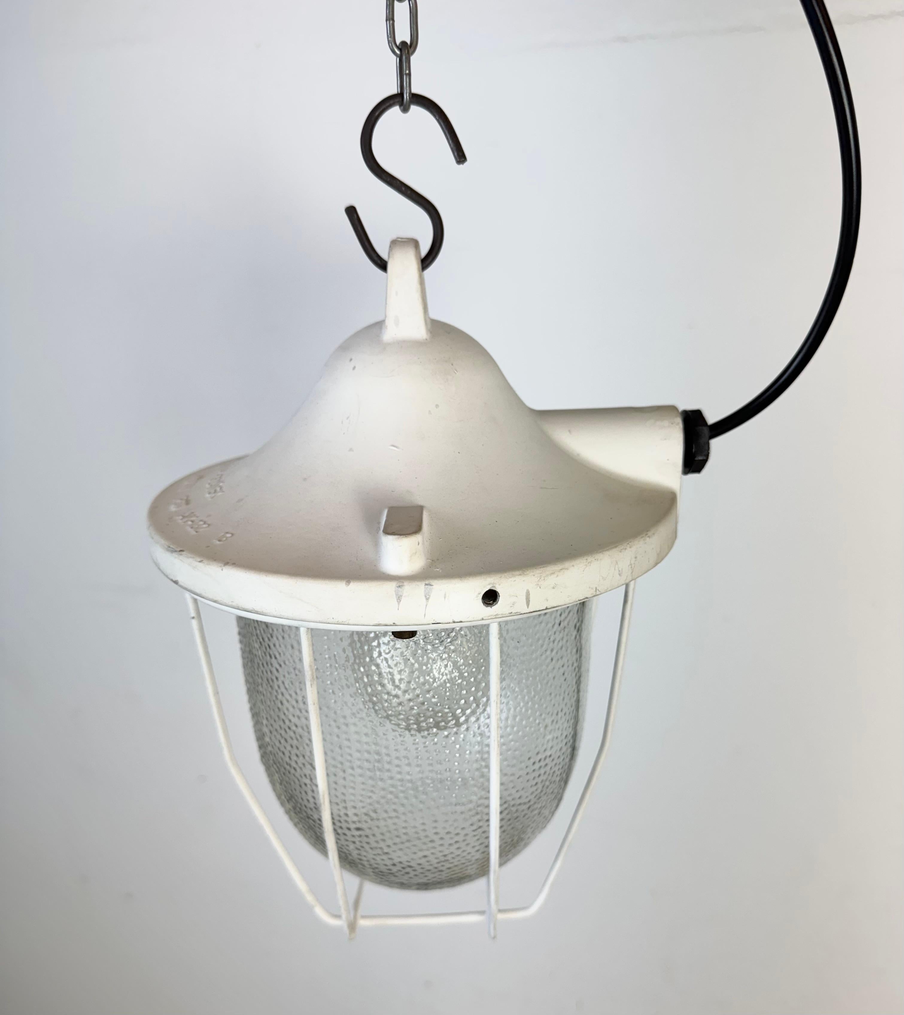 White Industrial Bunker Cage Light from Polam Gdansk, 1970s For Sale 3