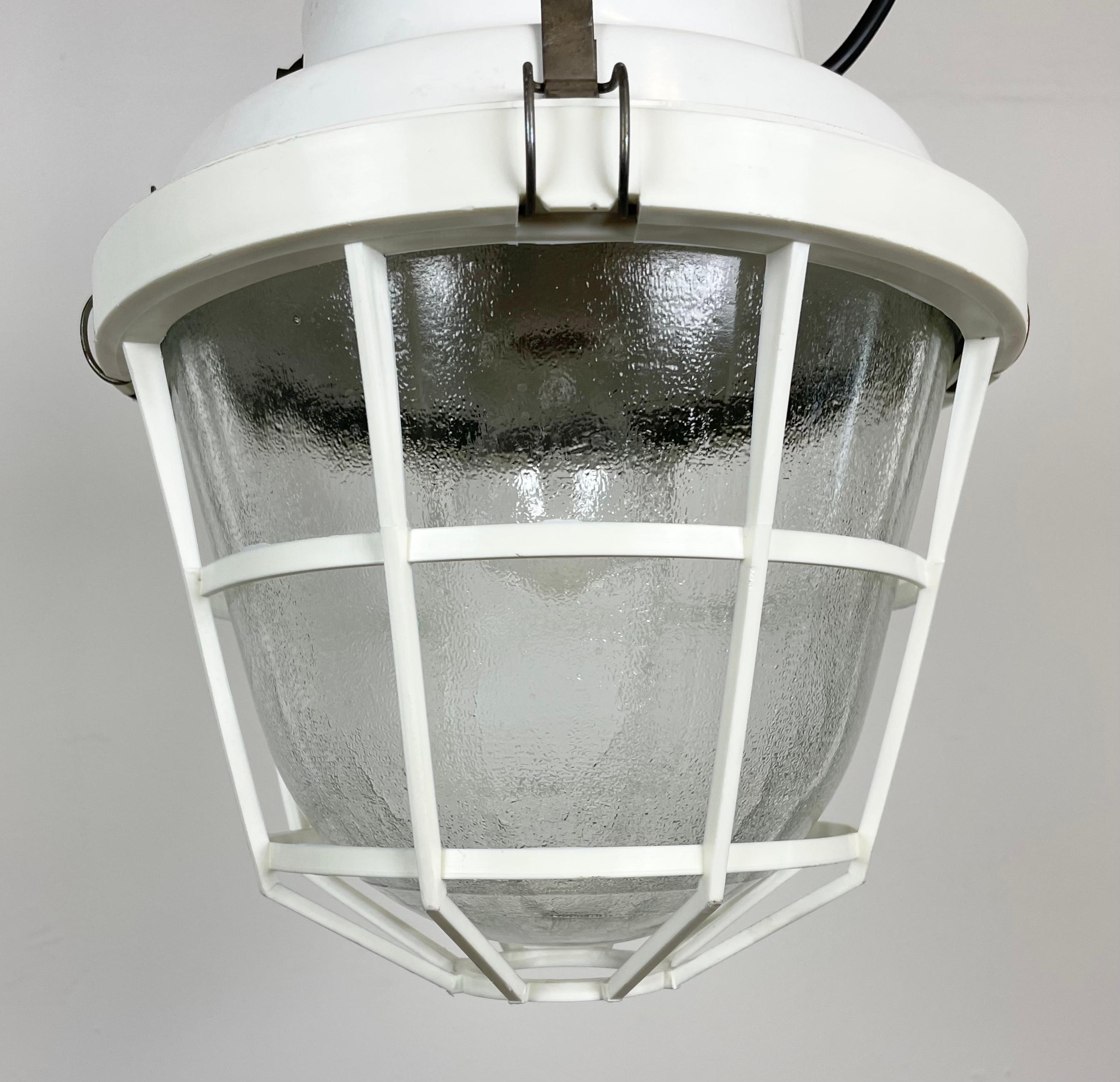 White Industrial Factory Light with Plastic Grid from Elektrosvit, 1980s In Good Condition For Sale In Kojetice, CZ