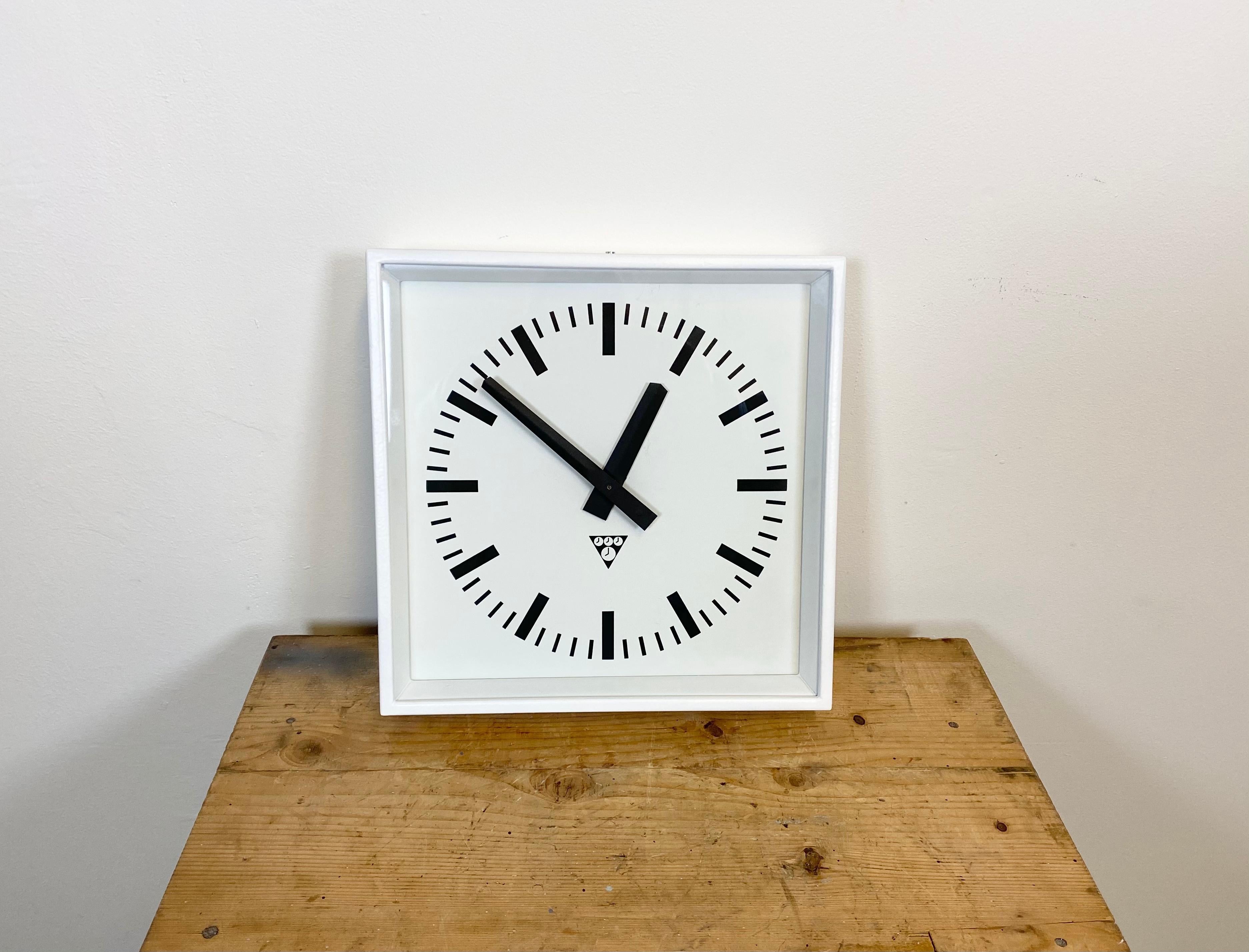 - Clock made by Pragotron in former Czechoslovakia during the 1970s 
- Was used in factories, schools and railway stations 
- White metal body 
- Aluminium dial and hands 
- Clear glass cover 
- This item has been converted into a