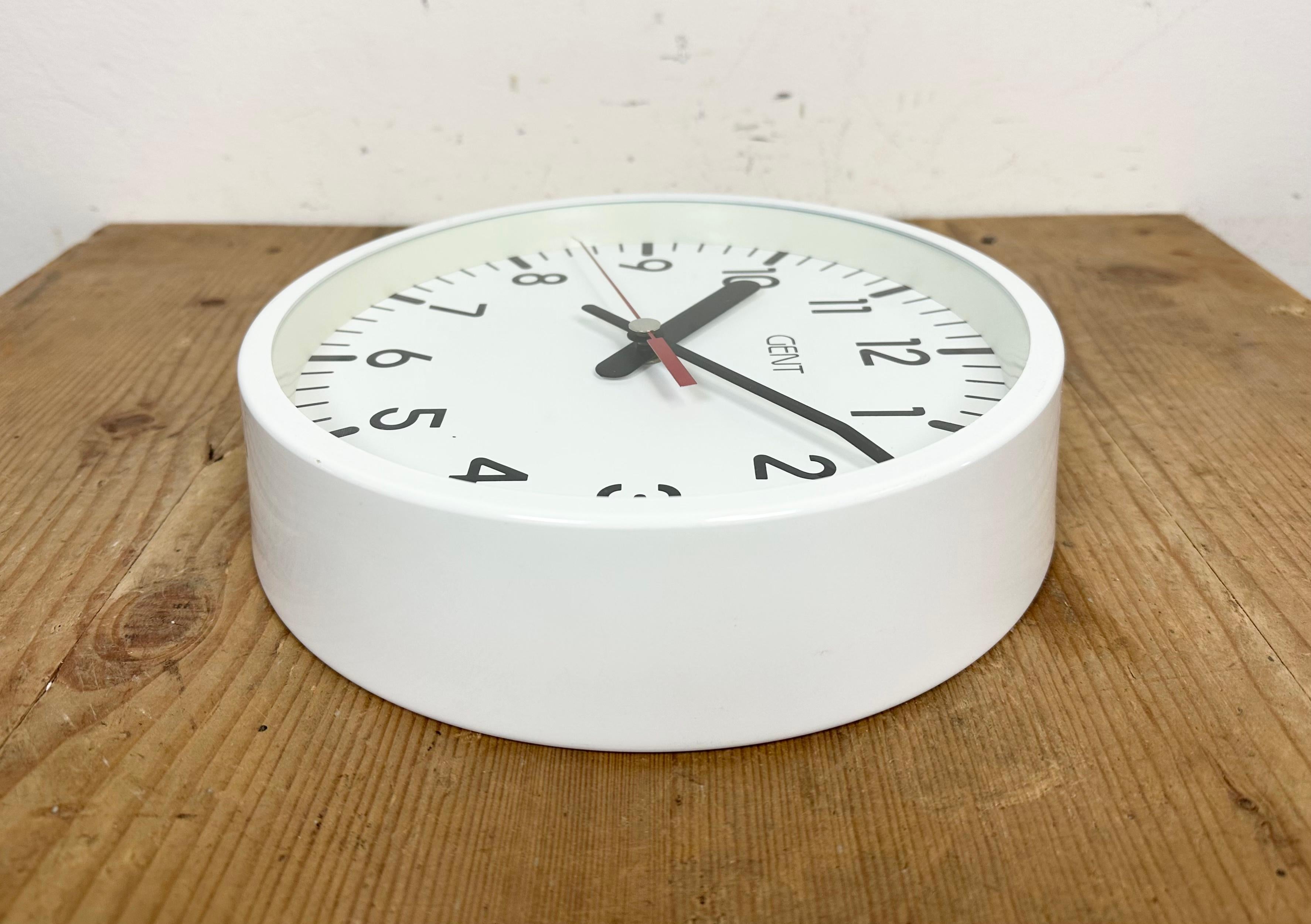 White Industrial Wall Clock from Gent, 1980s For Sale 4