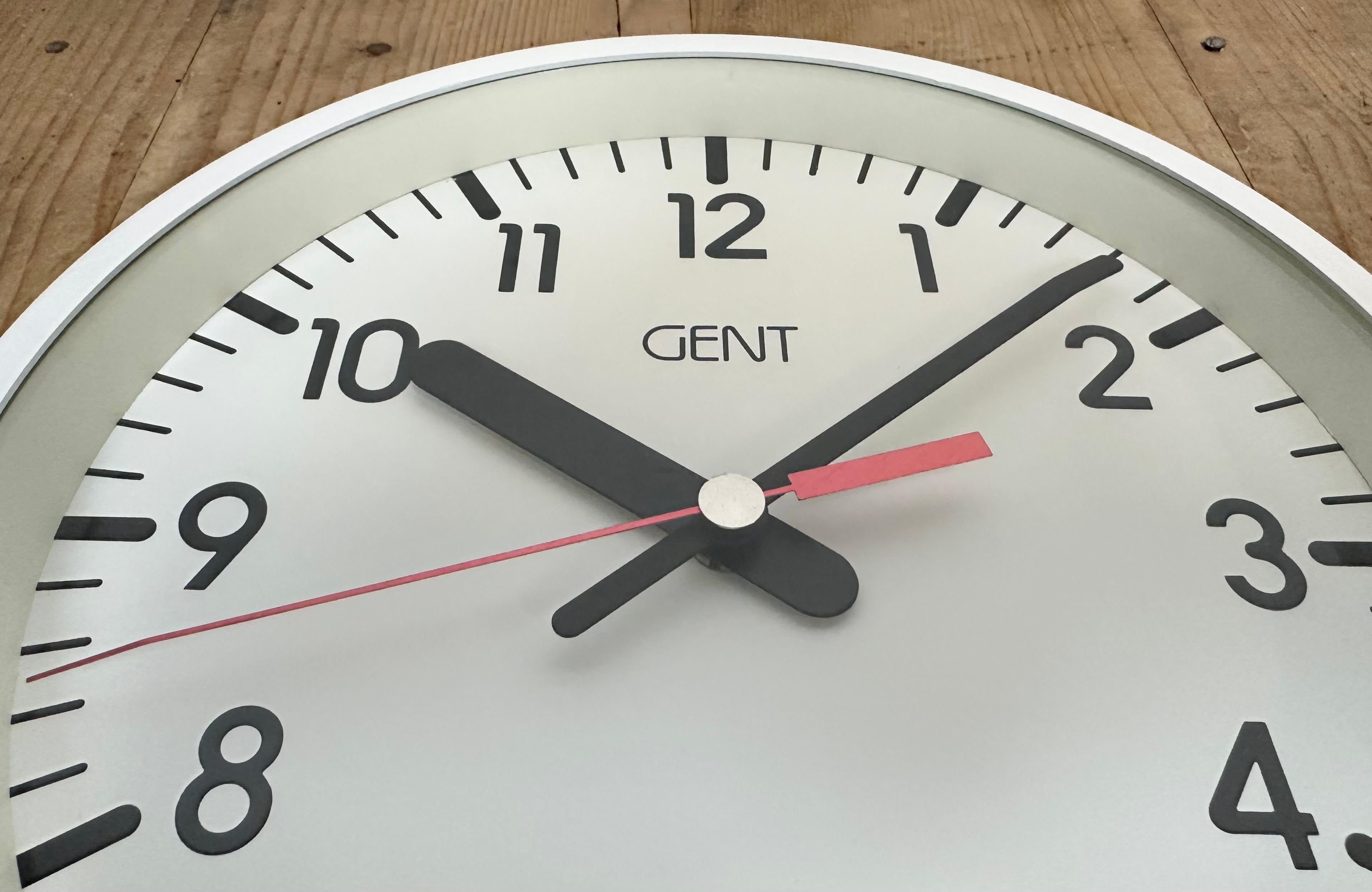 White Industrial Wall Clock from Gent, 1980s For Sale 8