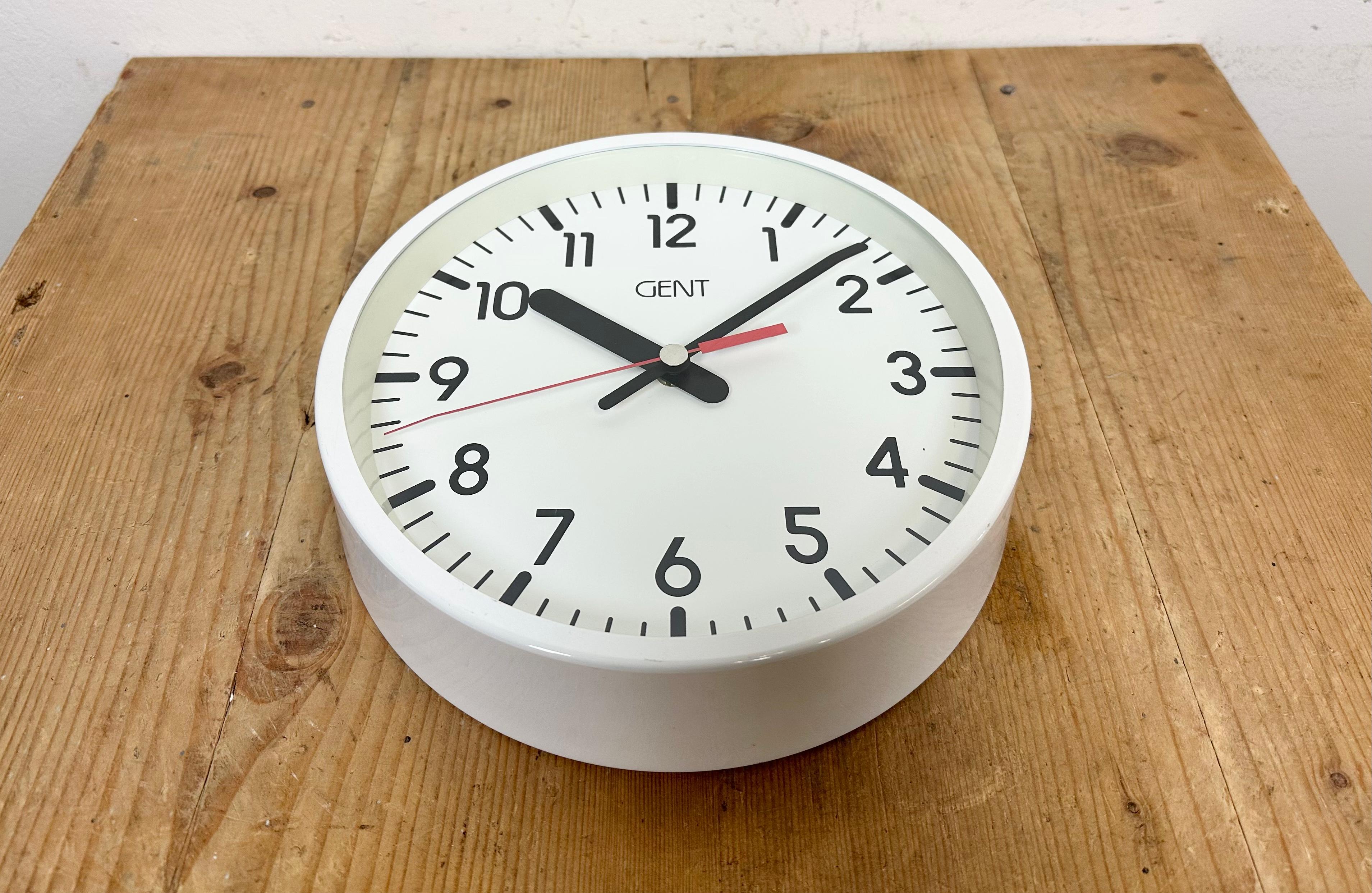 White Industrial Wall Clock from Gent, 1980s For Sale 2