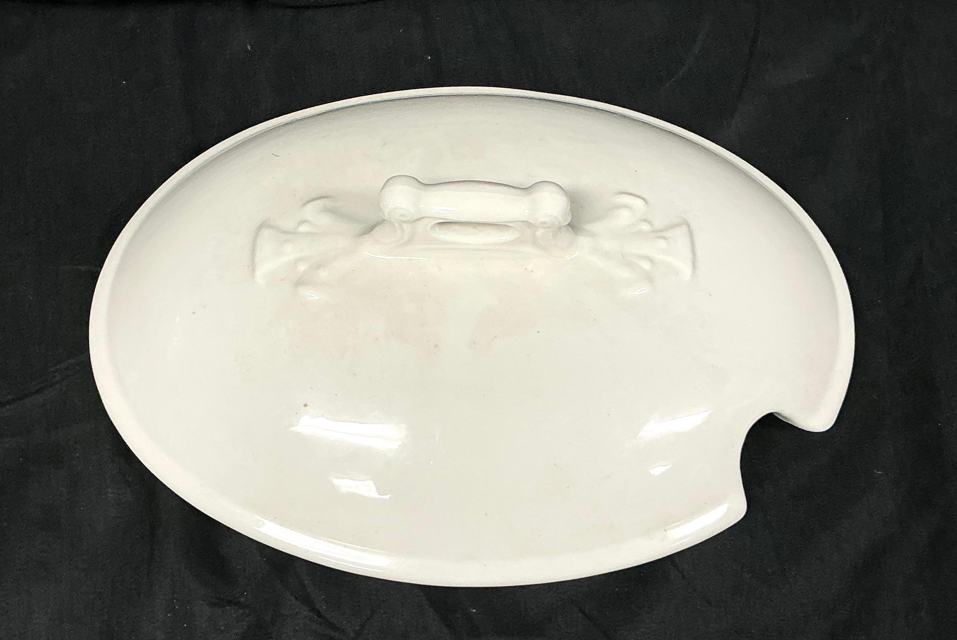 White Ironstone Soup Tureen with Lid For Sale 1