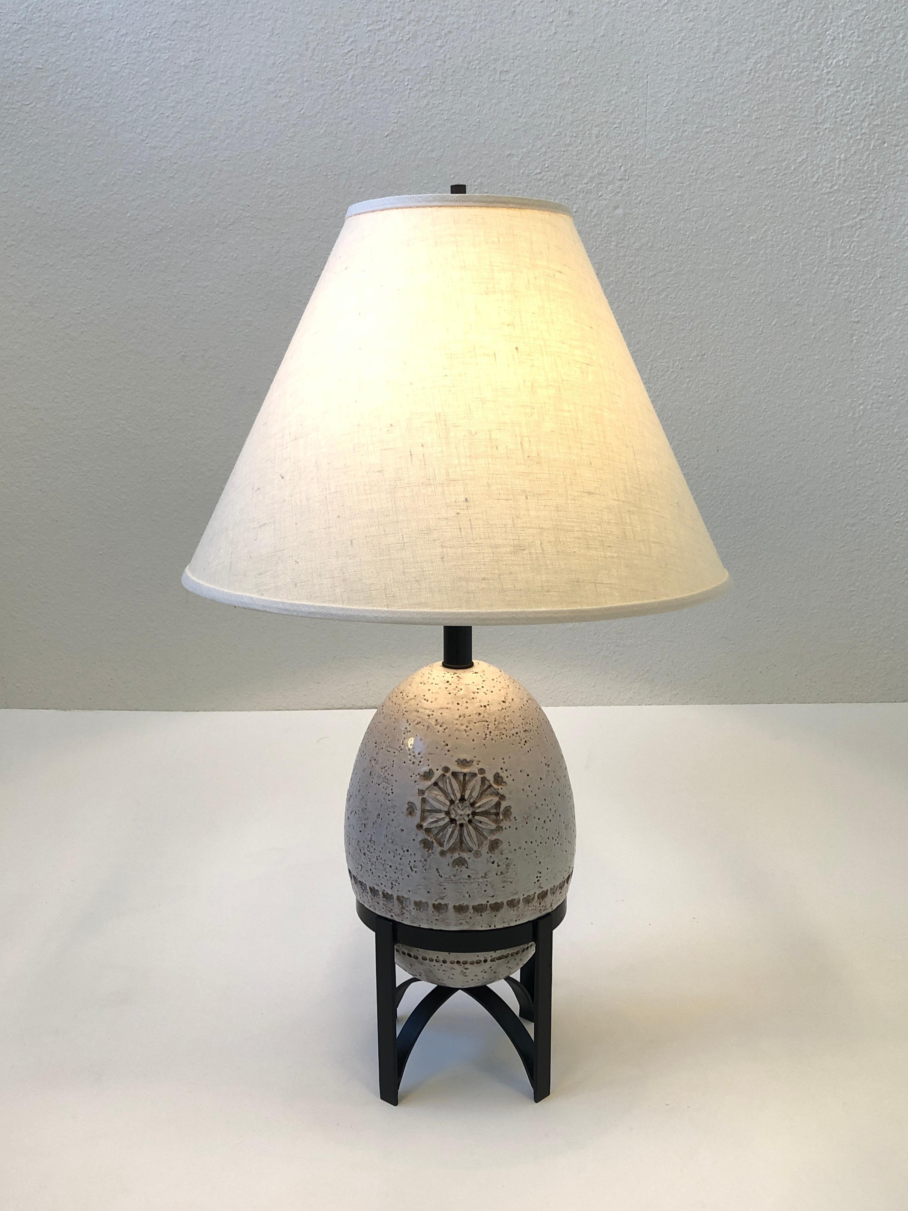 White Italian Ceramic Table Lamp by Bitossi For Sale 6