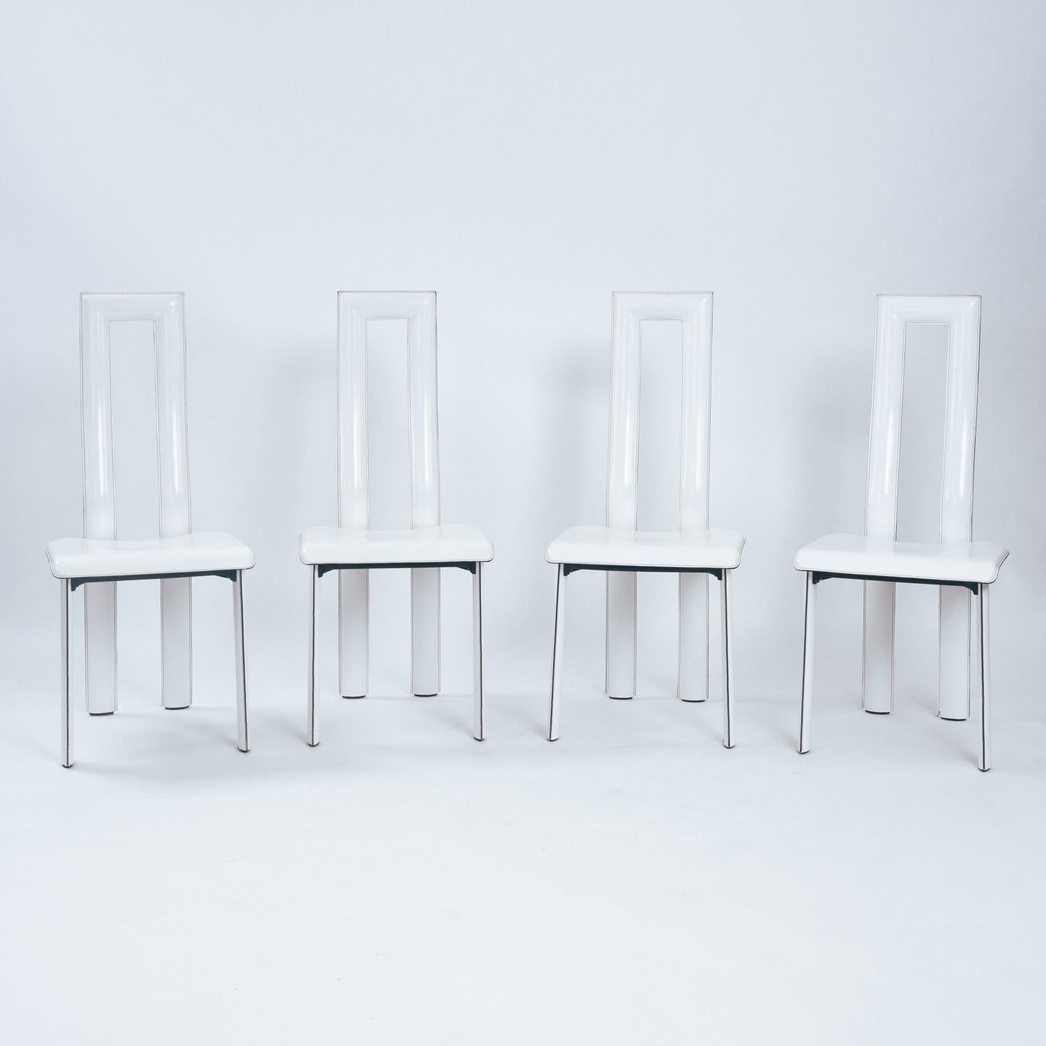 Sillas de comedor highback de cuero italiano blanco de Ycami Italia, años 80 en venta 10