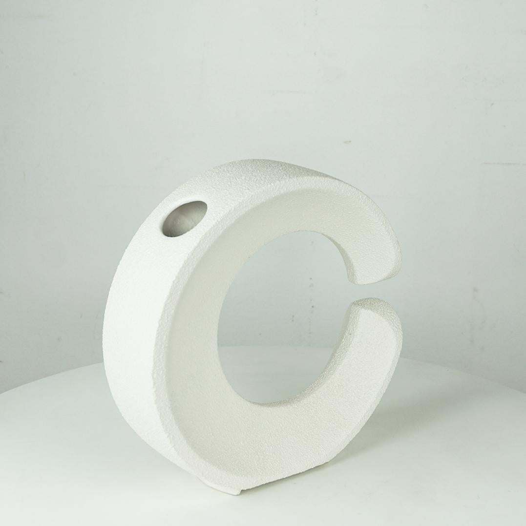 Smaltato Vaso in ceramica bianca del Medioevo di Roberto Rigon per Bertoncello in vendita