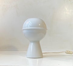White Italian Minimalist Saturn Table Lamp in Murano Glass, 1970s