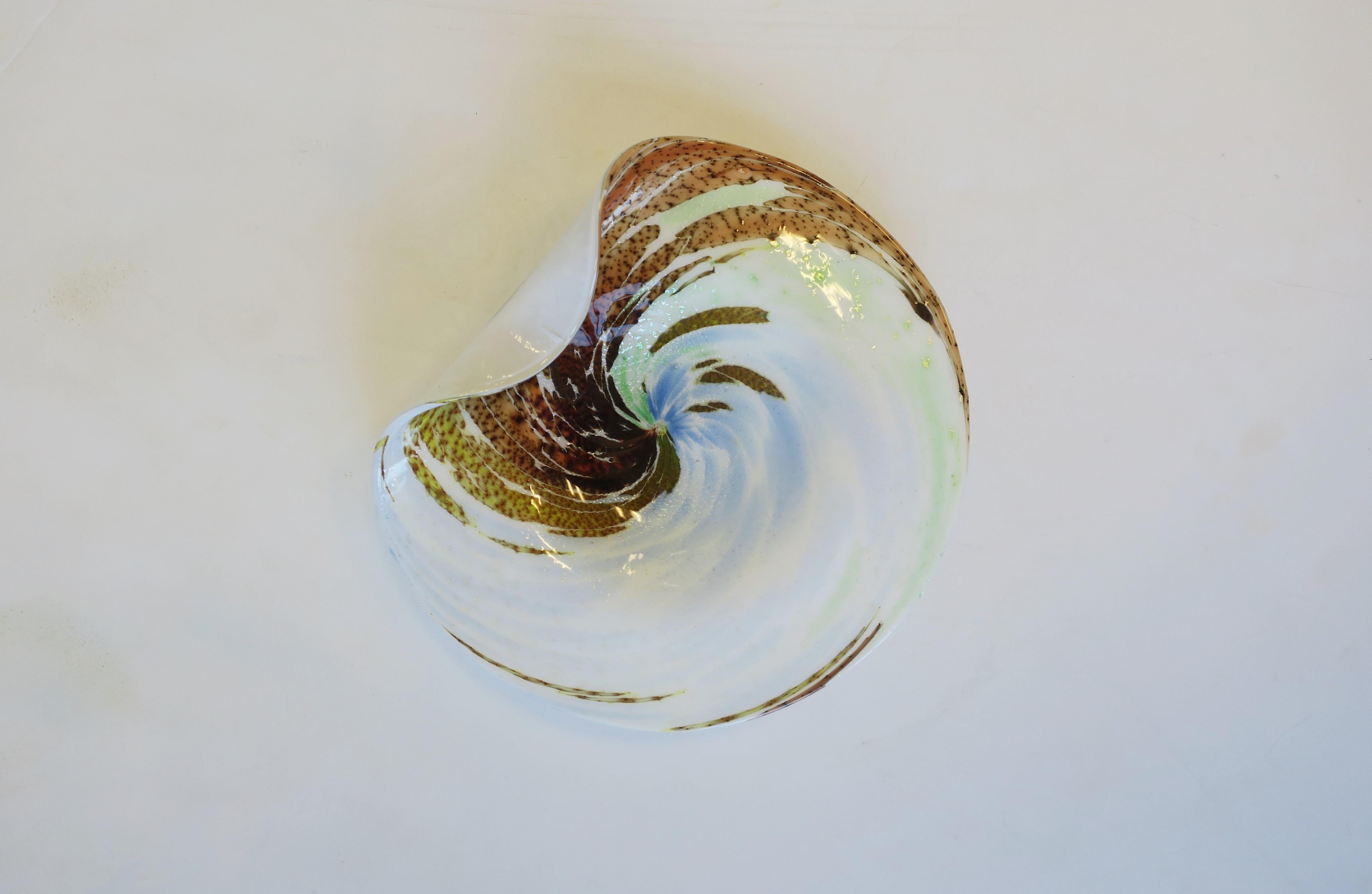 20th Century White Italian Murano Art Glass Bowl