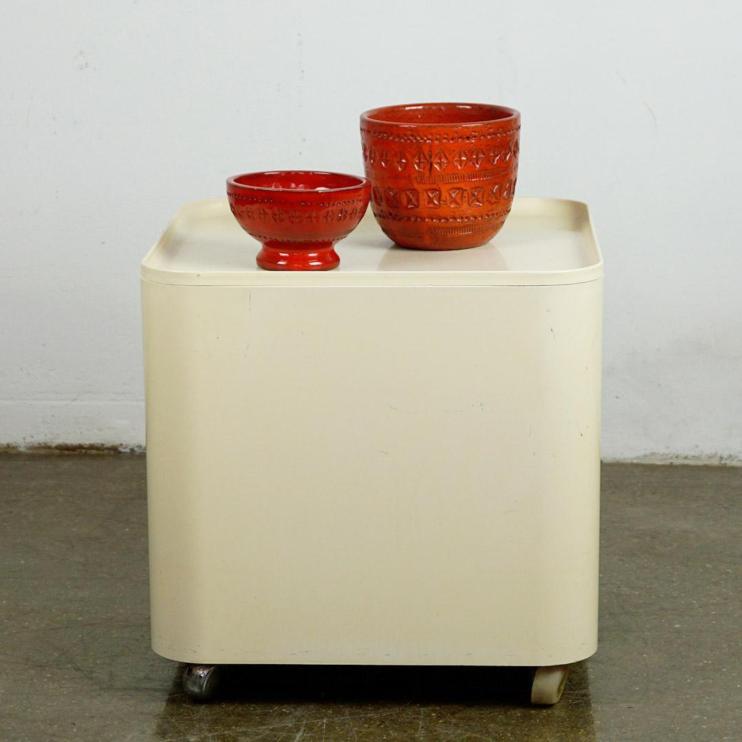 White Italian Space Age Plastic Trolley Dime by Marcello Siard for Coll. Longato For Sale 3