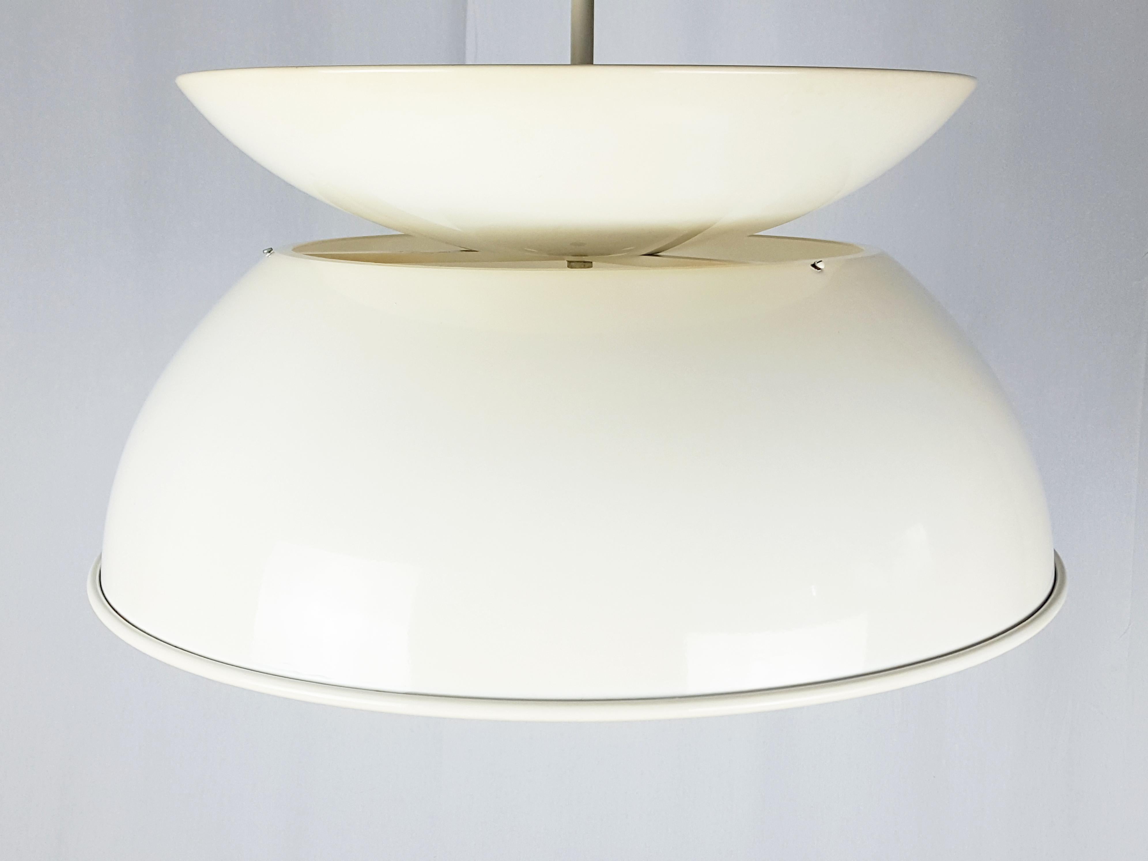 White/Ivory 1960s Cetra Pendant Lamp by V. Magistretti for Artemide For Sale 1