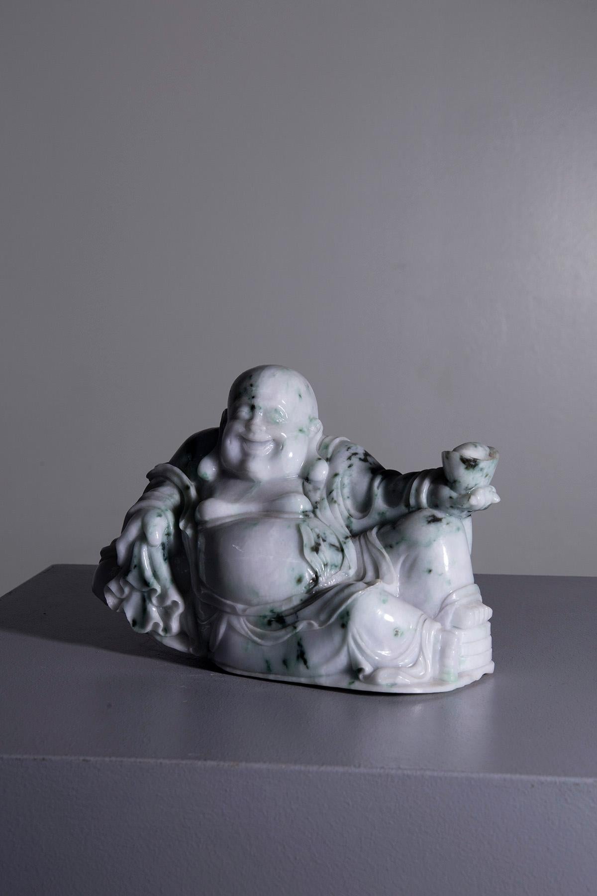 Chinoiserie White jade Buddha figurines For Sale
