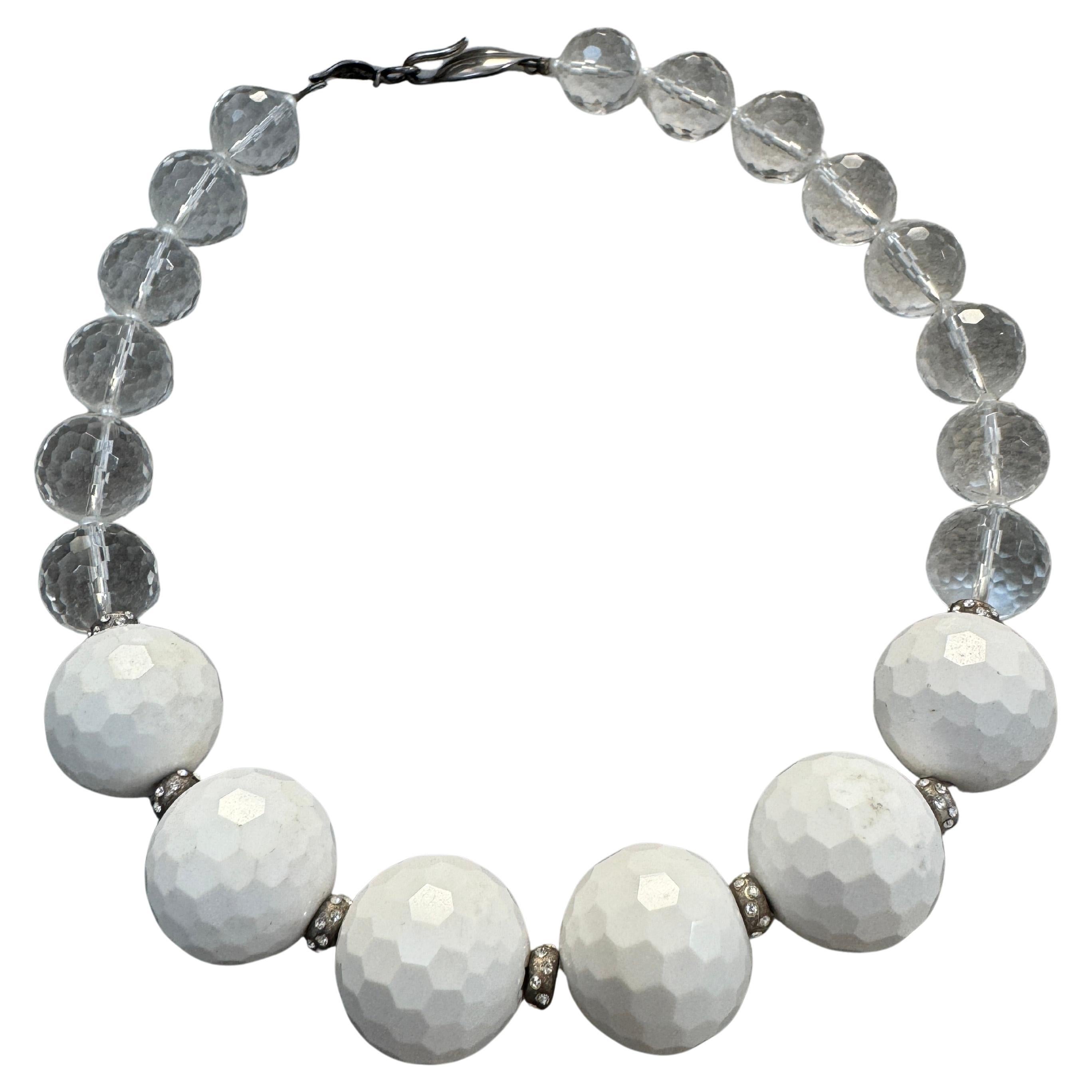 Contemporaneo Collana di cristallo di giada bianca in vendita