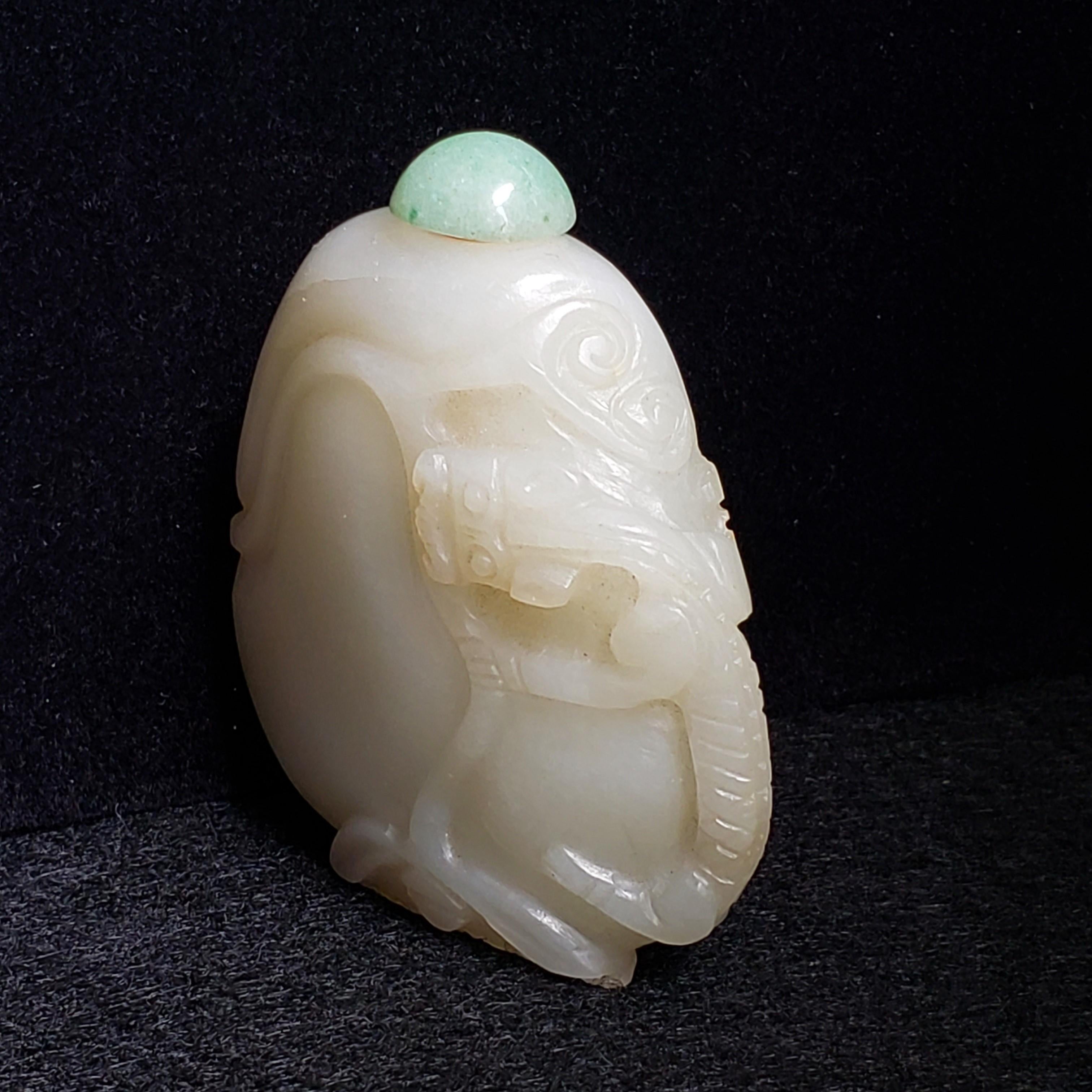 White Jade Snuff Bottle with Chilong & Lotus Motif, Green Jadeite Cap For Sale 2
