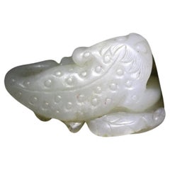 Antique White Jade Three-Legged Toad with Leaves and Fruit 