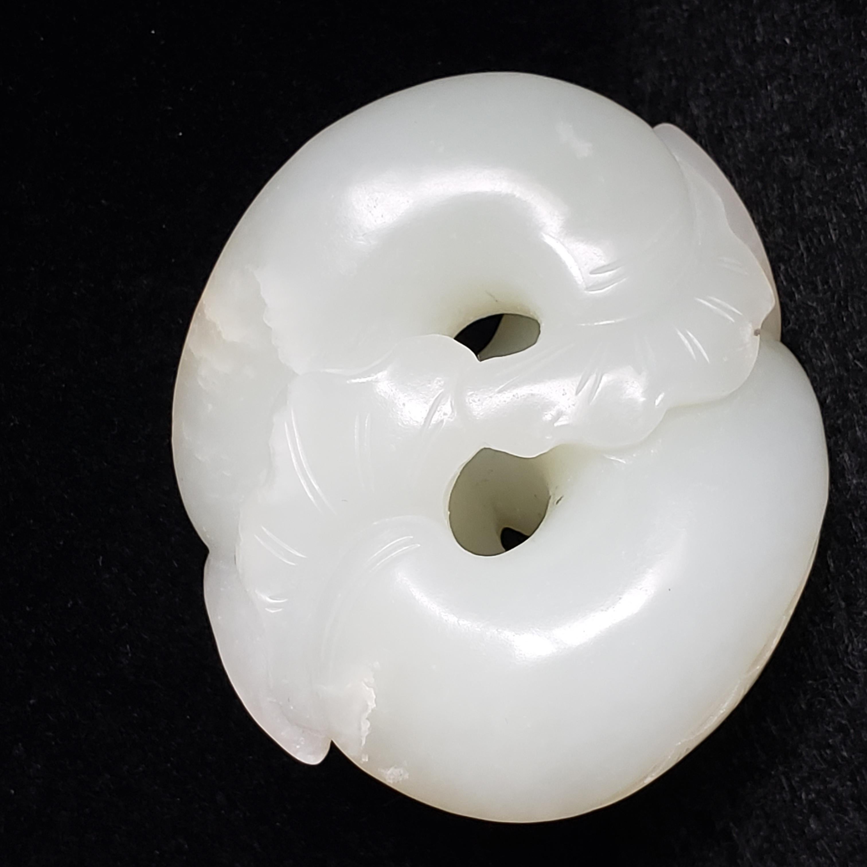 White Jade Twin Fish, Qing Dynasty For Sale 10