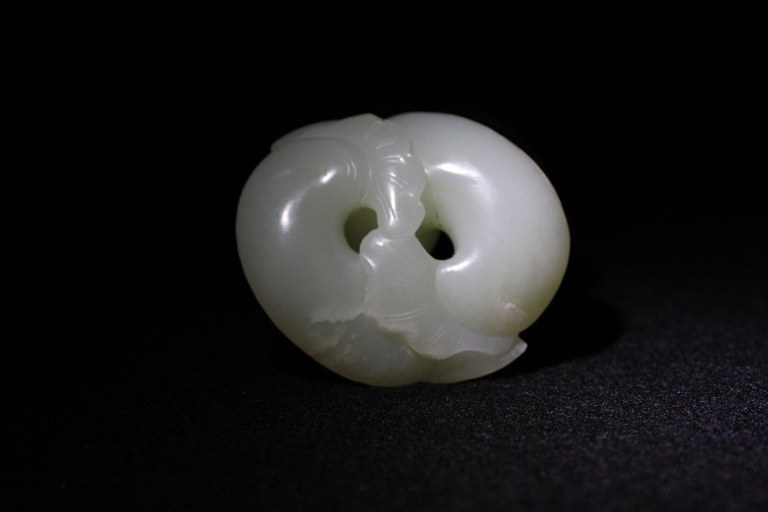White Jade Twin Fish, Qing Dynasty For Sale 1