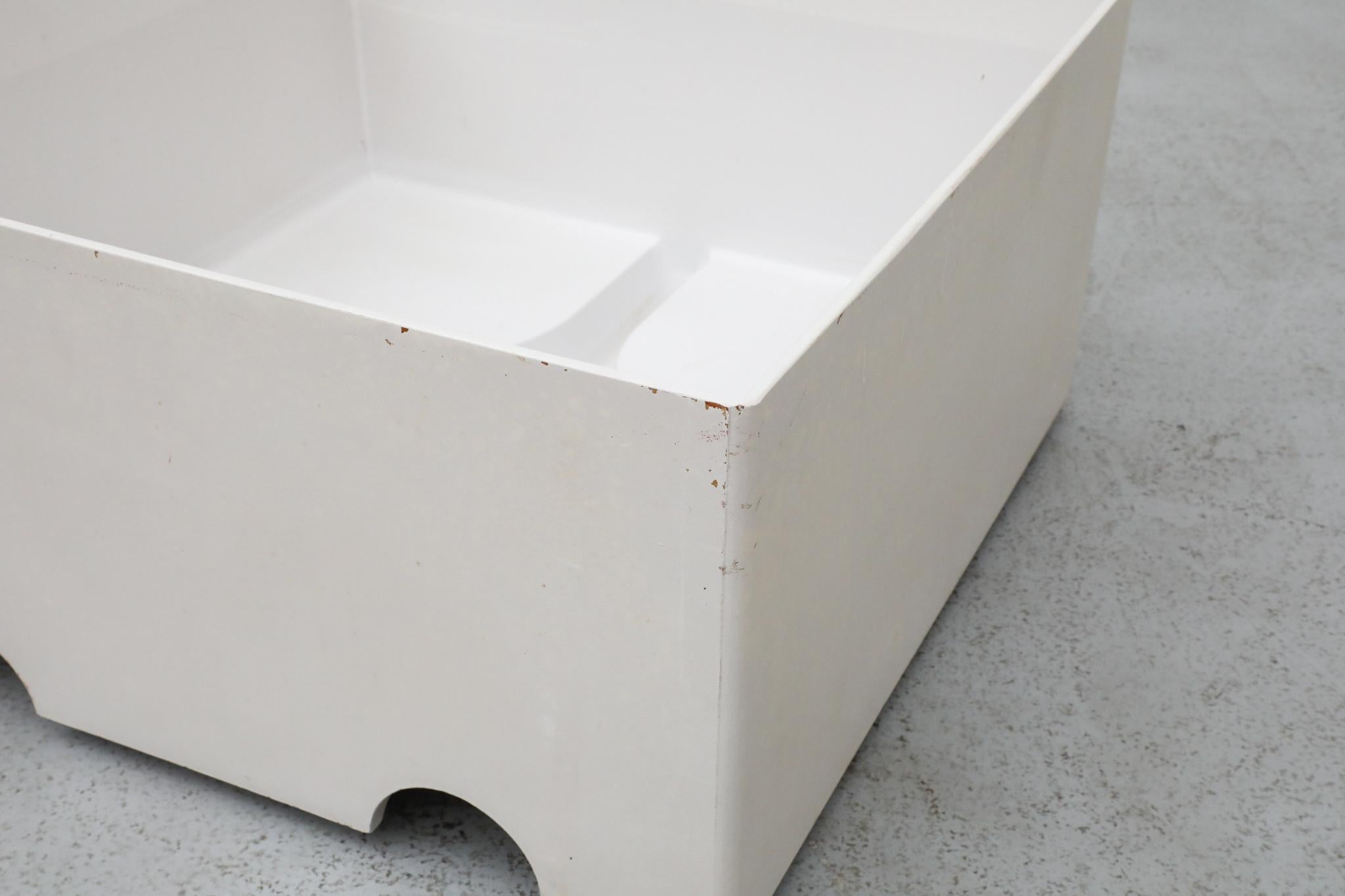 White Kartell Stacking 