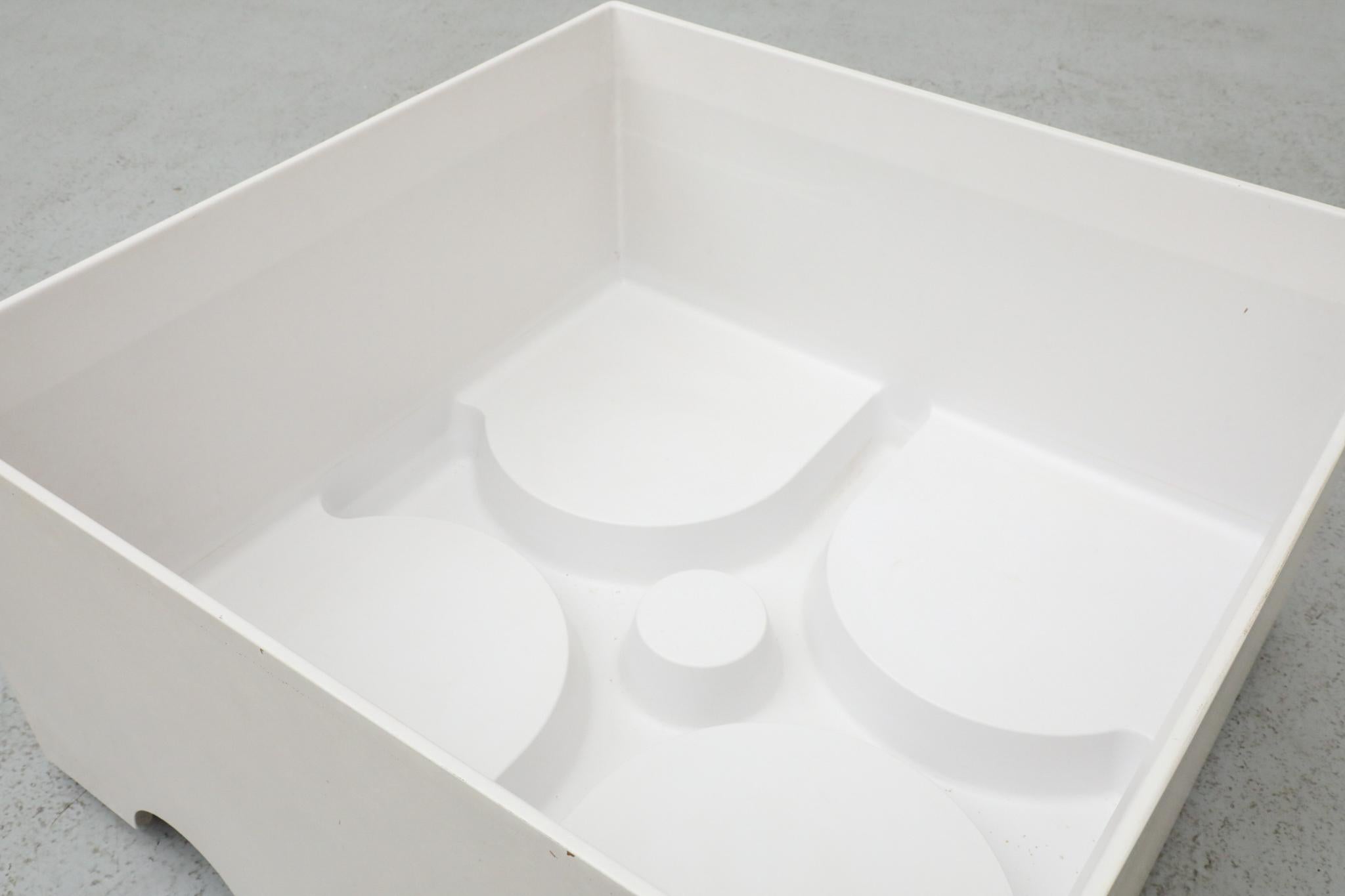 White Kartell Stacking 