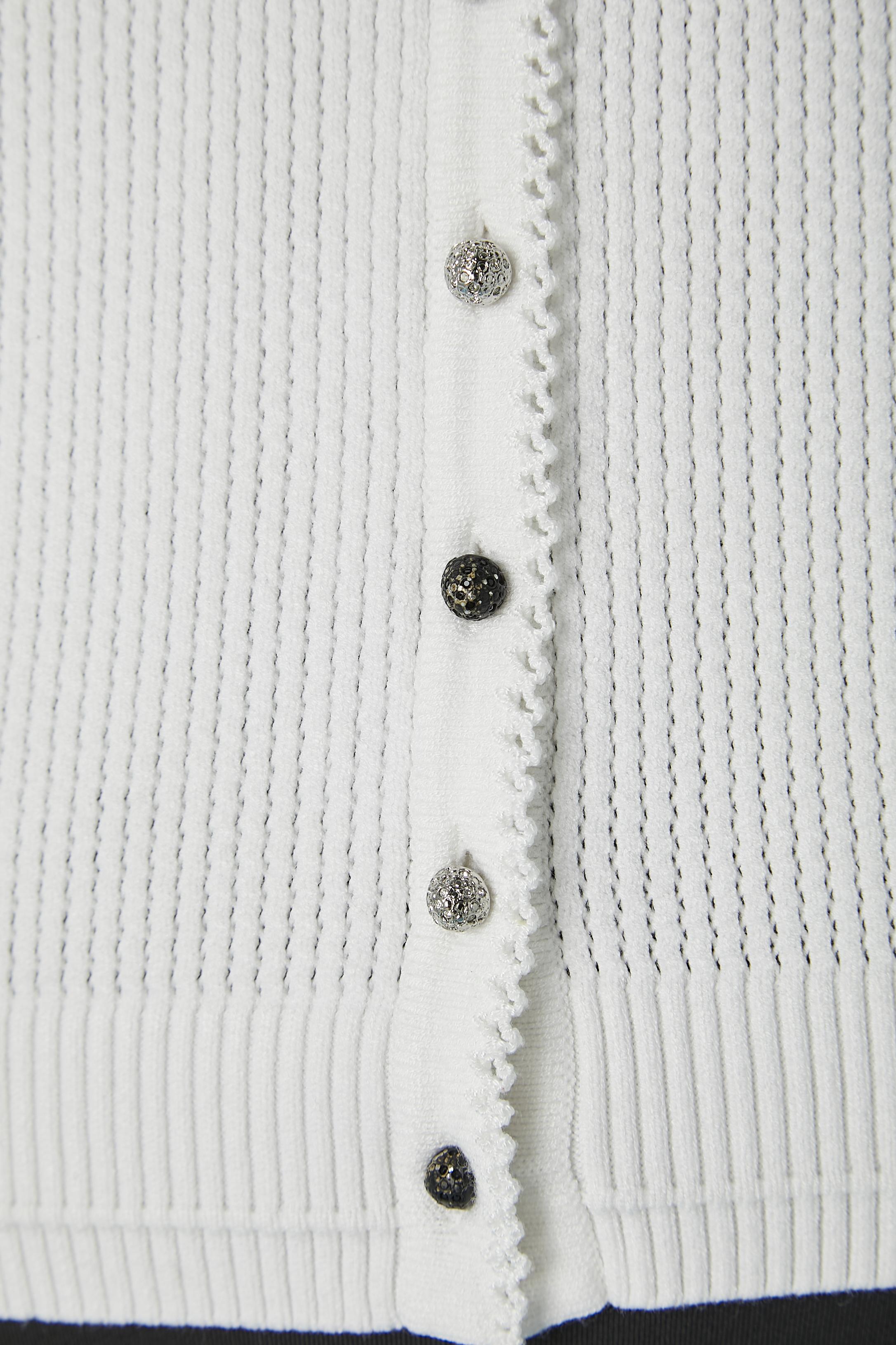 White knit cardigan with rhinestone buttons Chanel  In Excellent Condition For Sale In Saint-Ouen-Sur-Seine, FR
