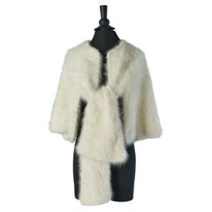 Mantella in mohair a maglia bianca con sciarpa Circa anni '60