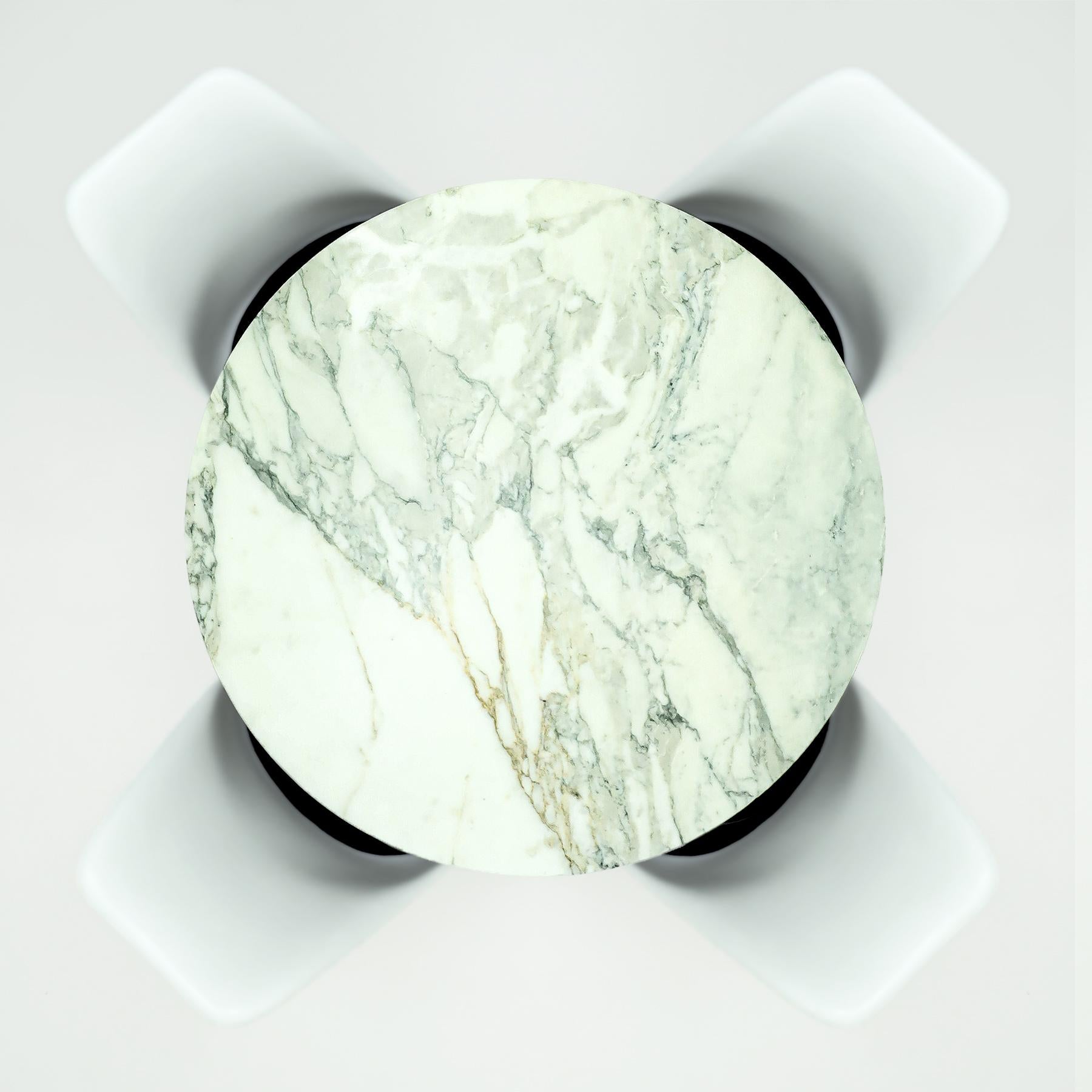 Weißer Knoll, Saarinen Calacatta-Marmor- Tulpen-Esstisch mit 4 passenden Stühlen (Italienisch) im Angebot