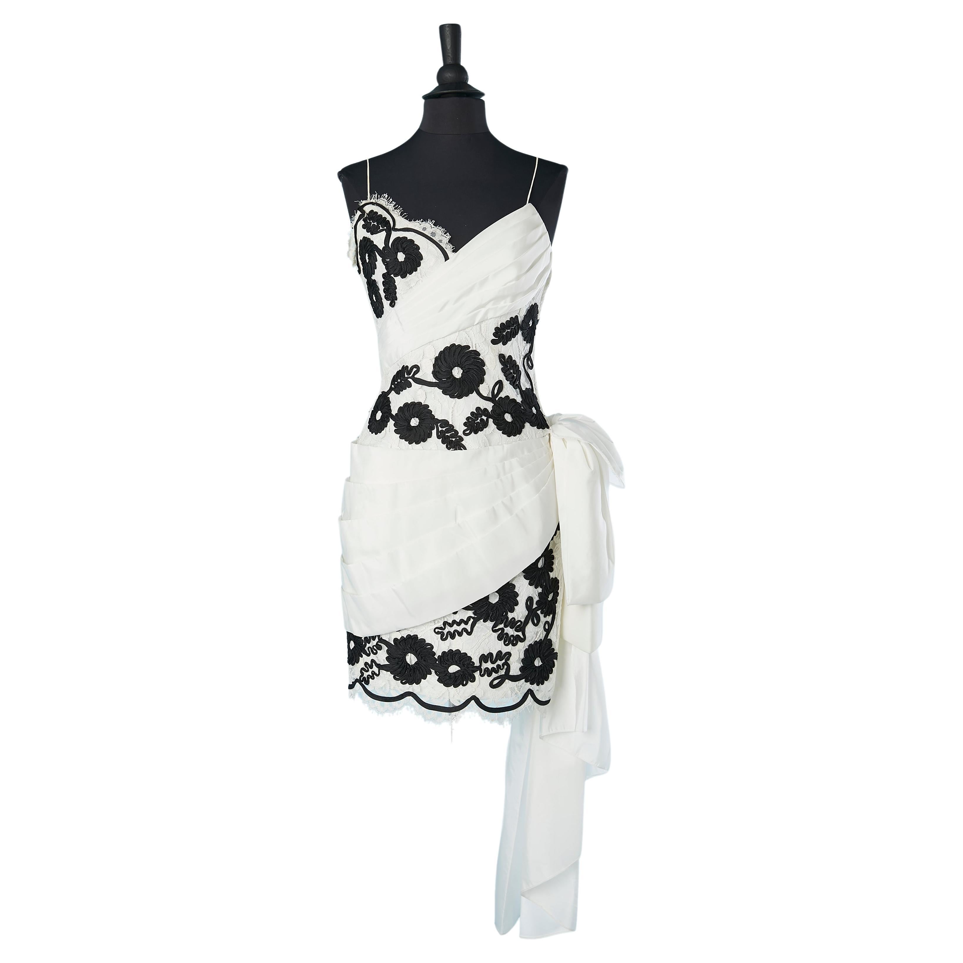 White lace cocktail dress with black flowers and  bow Victor Costa Lillie Rubin  For Sale