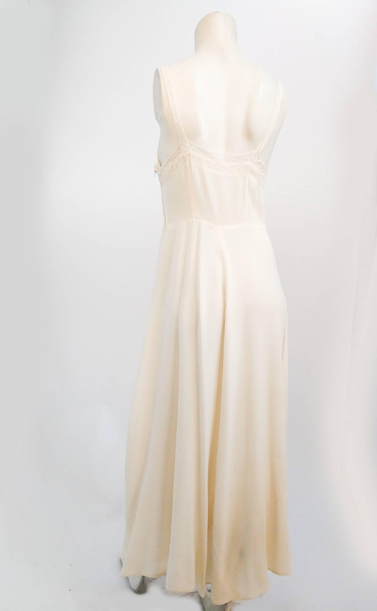 White Lace Detail Slip Dress, 1930s In Good Condition For Sale In San Francisco, CA
