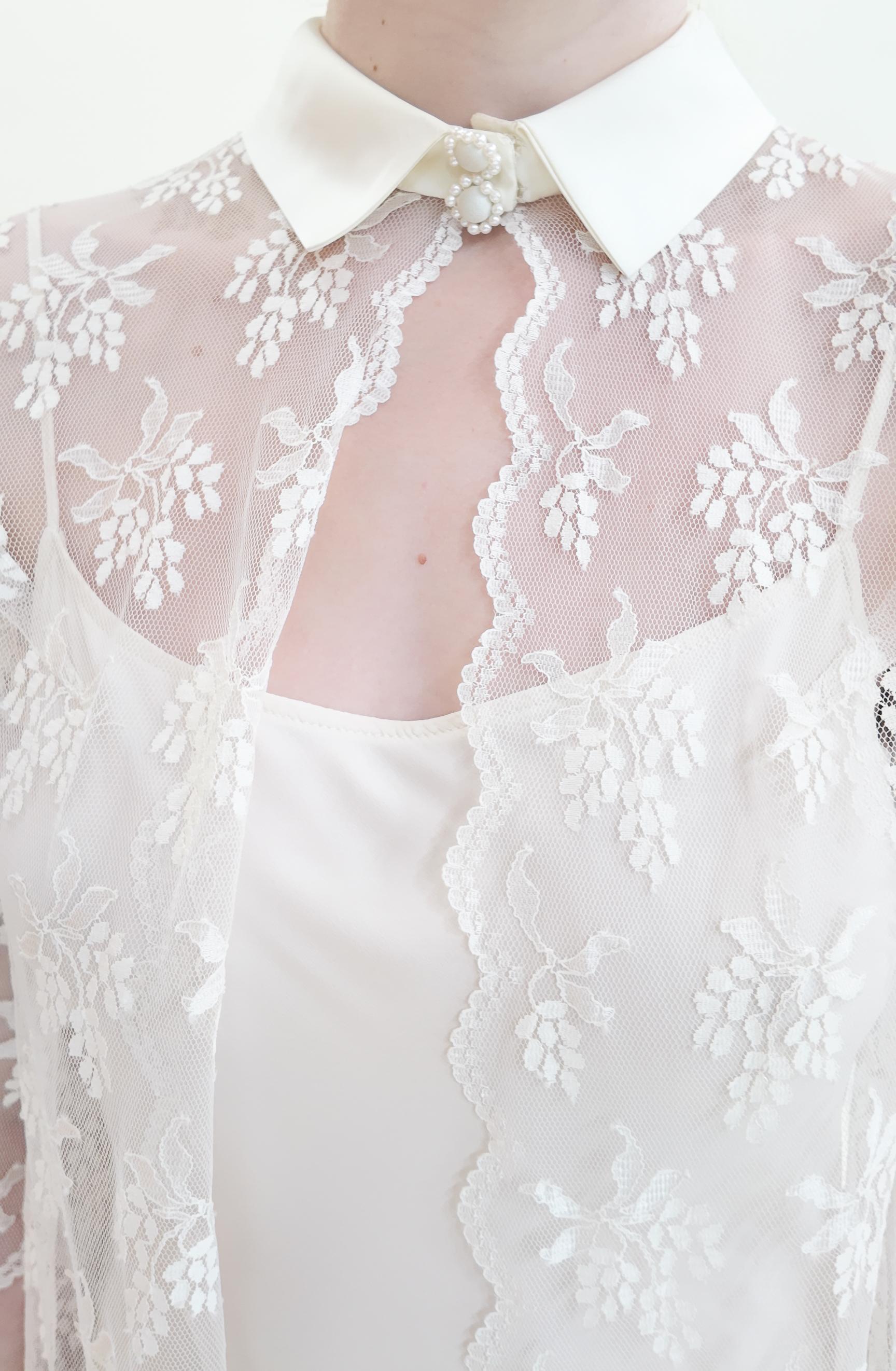 Women's White Lace Duster With Long Train For Sale