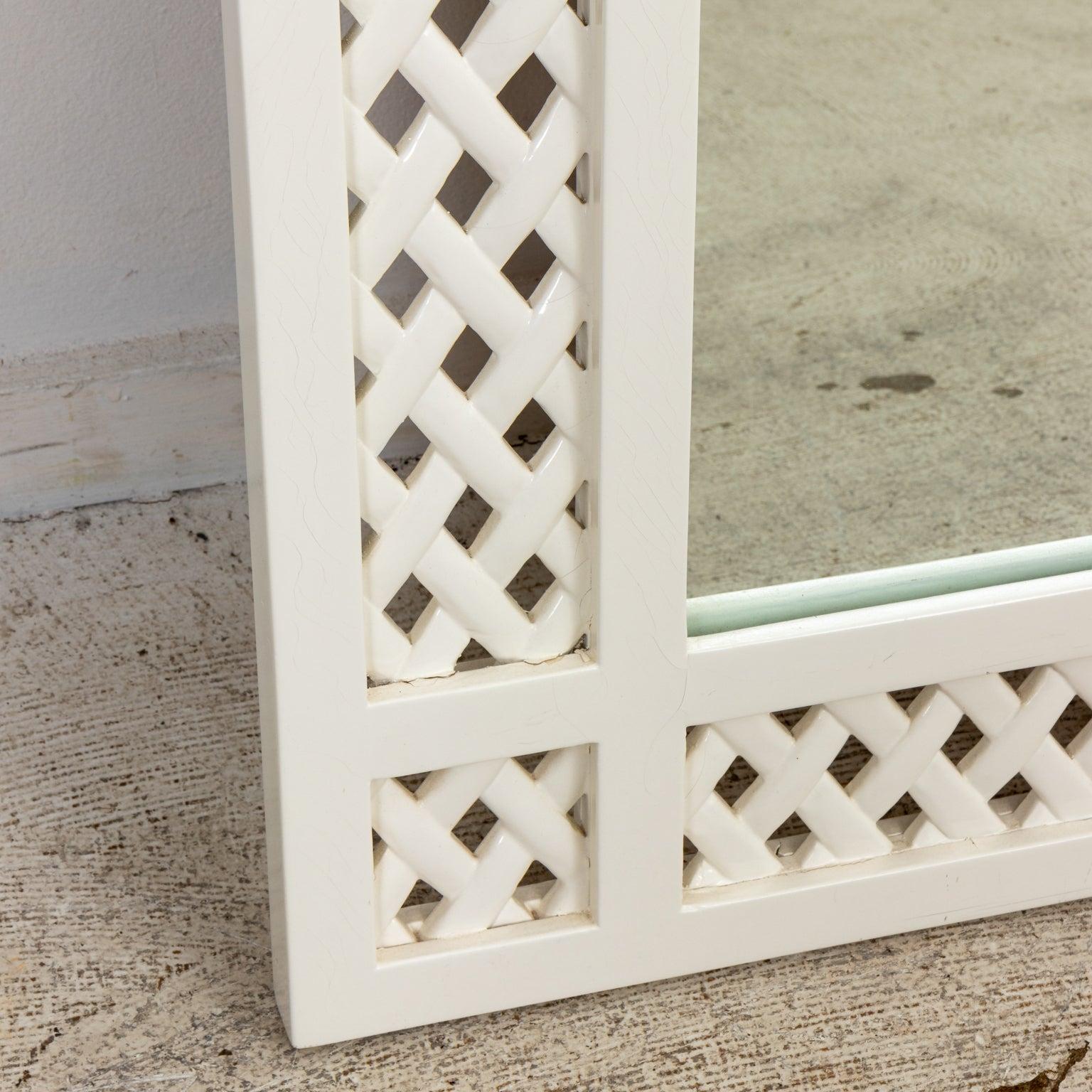 American White lacquer Arched Lattice Mirror For Sale