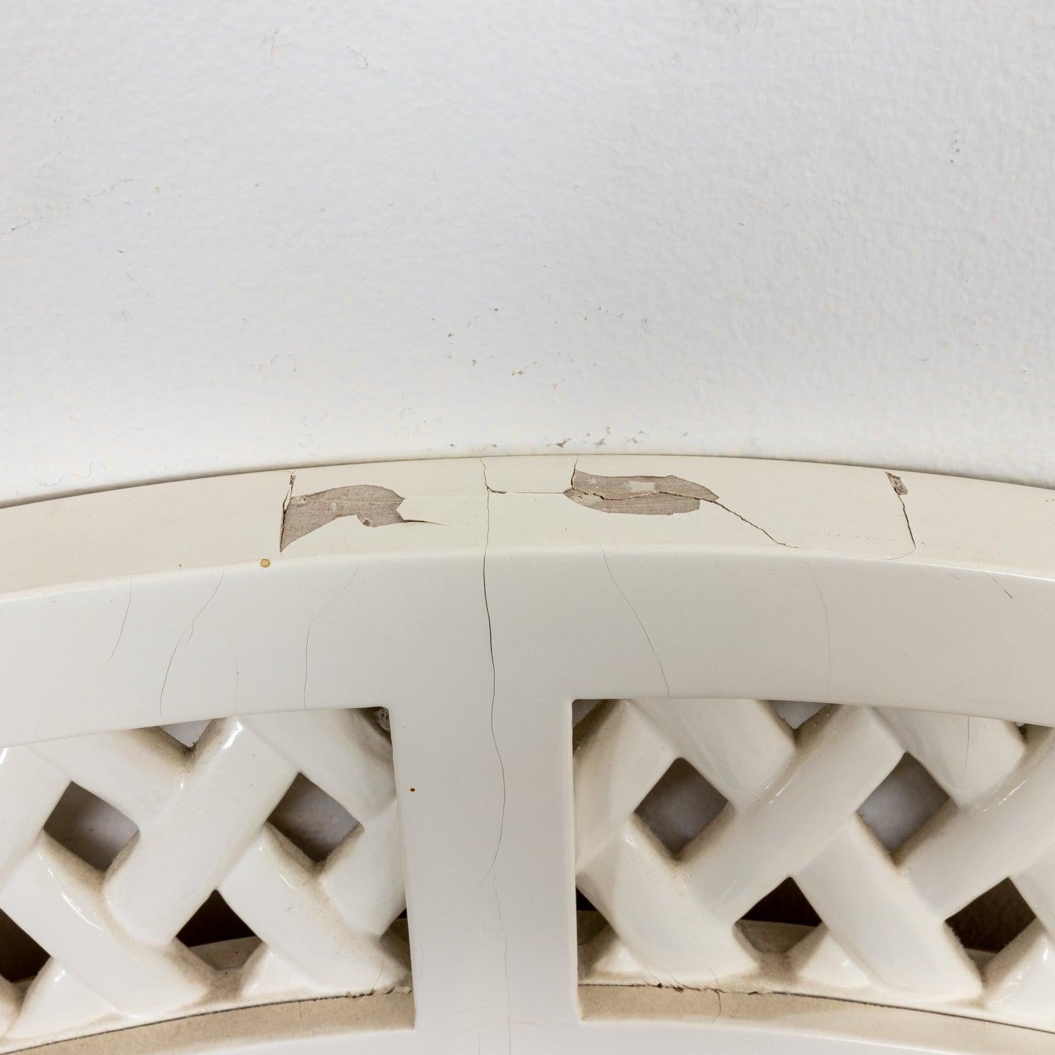 Wood White lacquer Arched Lattice Mirror For Sale
