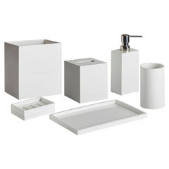 White Lacquer Bath Set