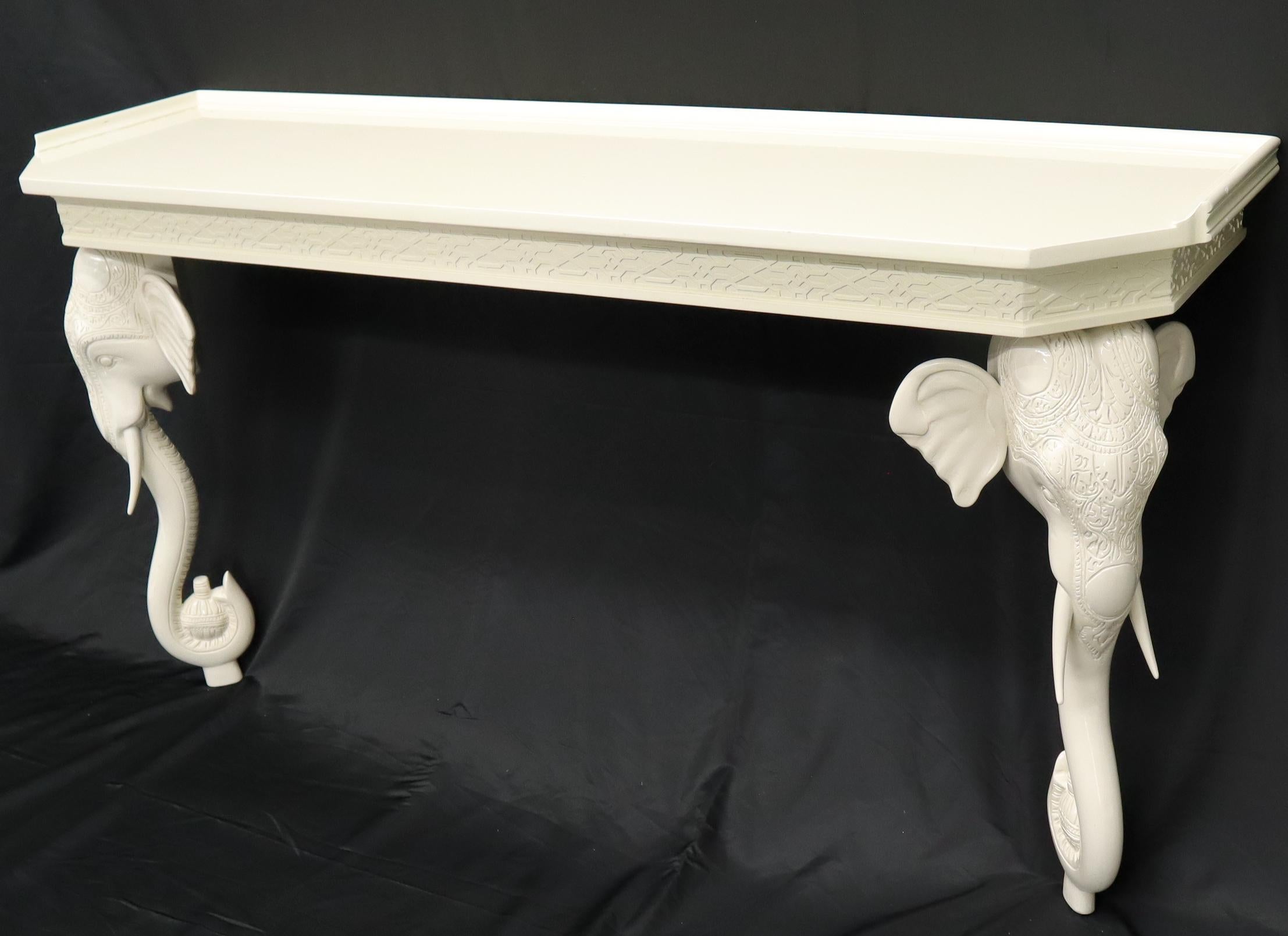 Inconnu Table Murale Console à Bases Éléphant Sculptées en Laque Blanche en vente