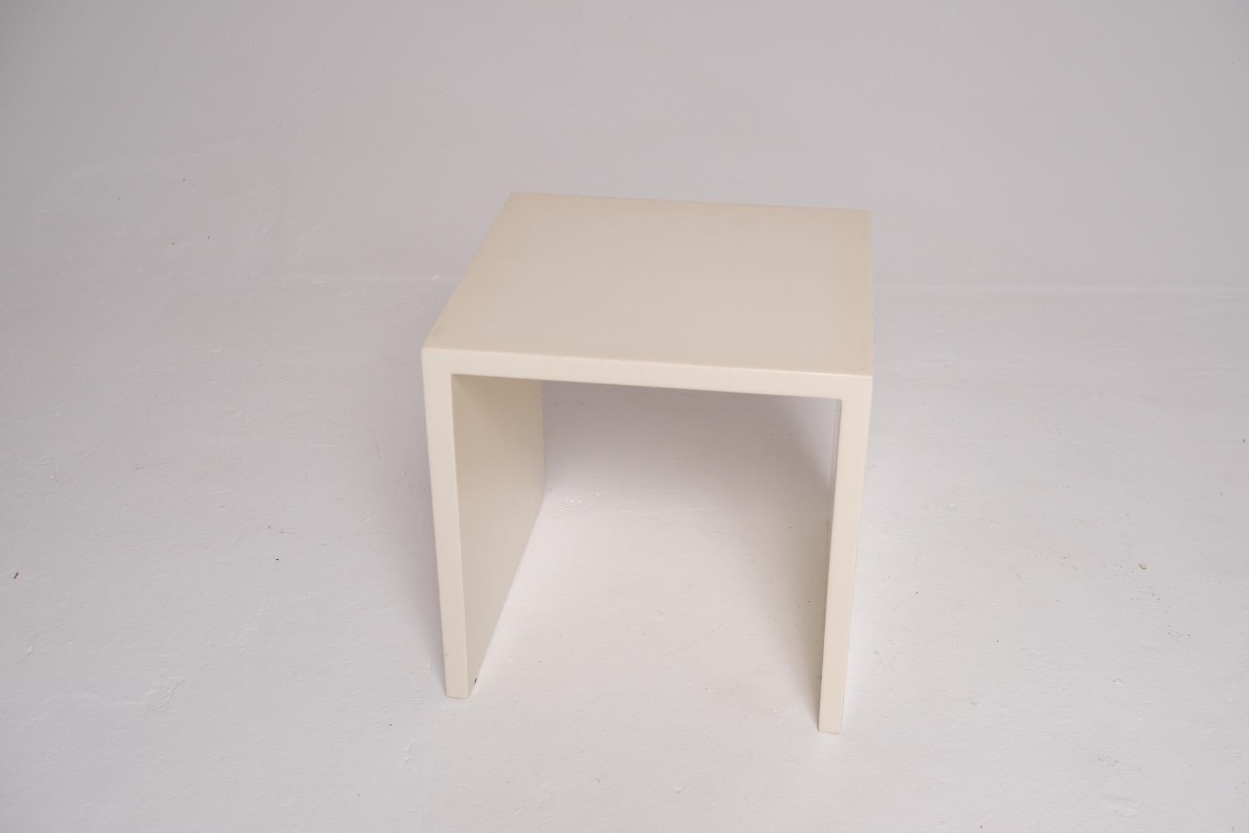 Hardwood White Lacquer Cube Side Table For Sale