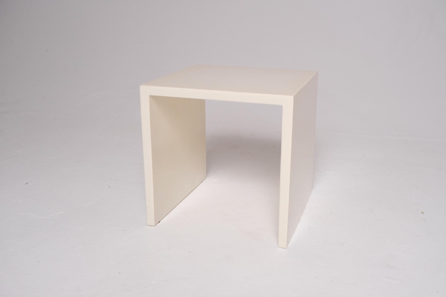Hardwood White Lacquer Cube Side Table For Sale