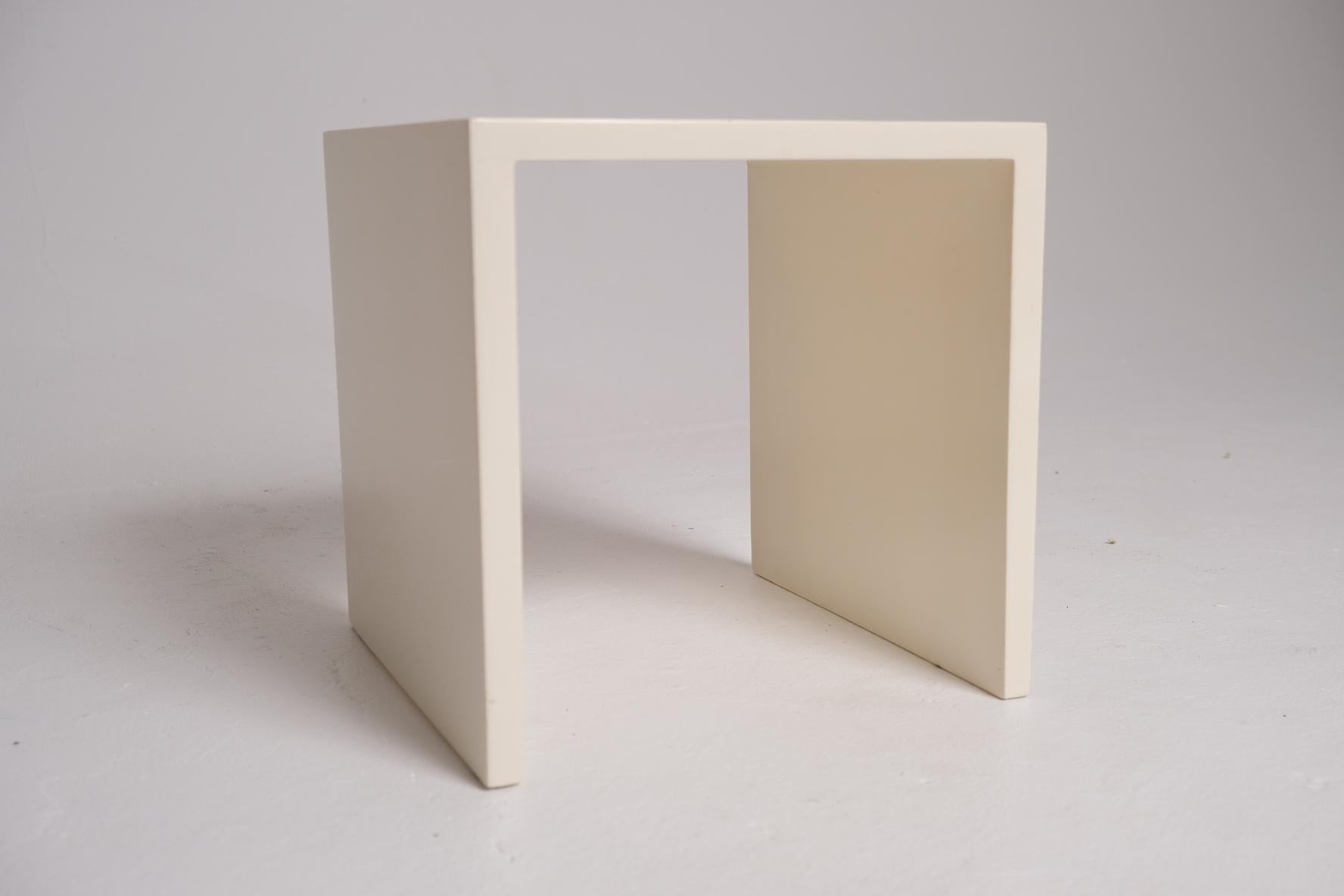 White Lacquer Cube Side Table For Sale 1